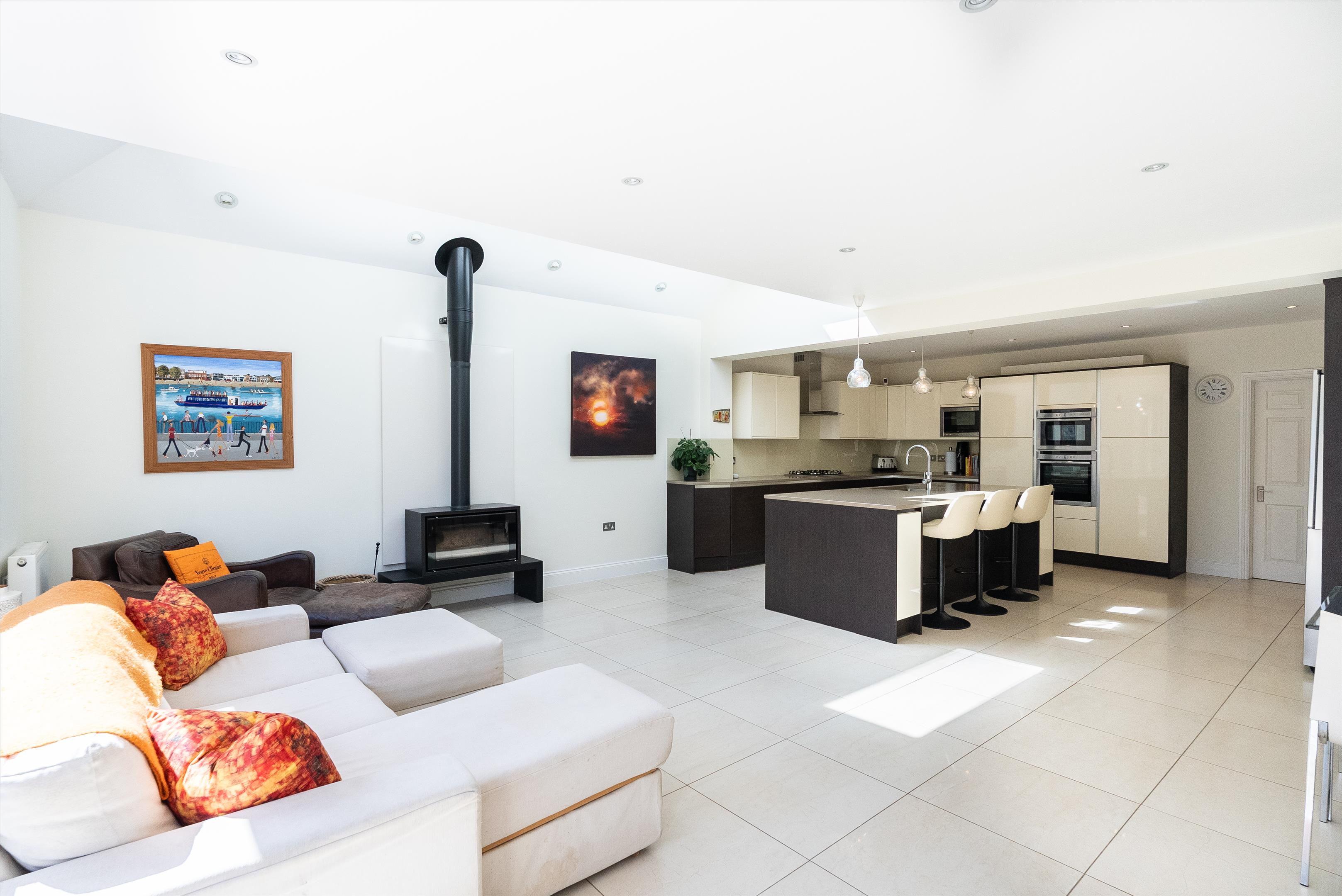Heath Ridge Green, Cobham, Surrey KT11