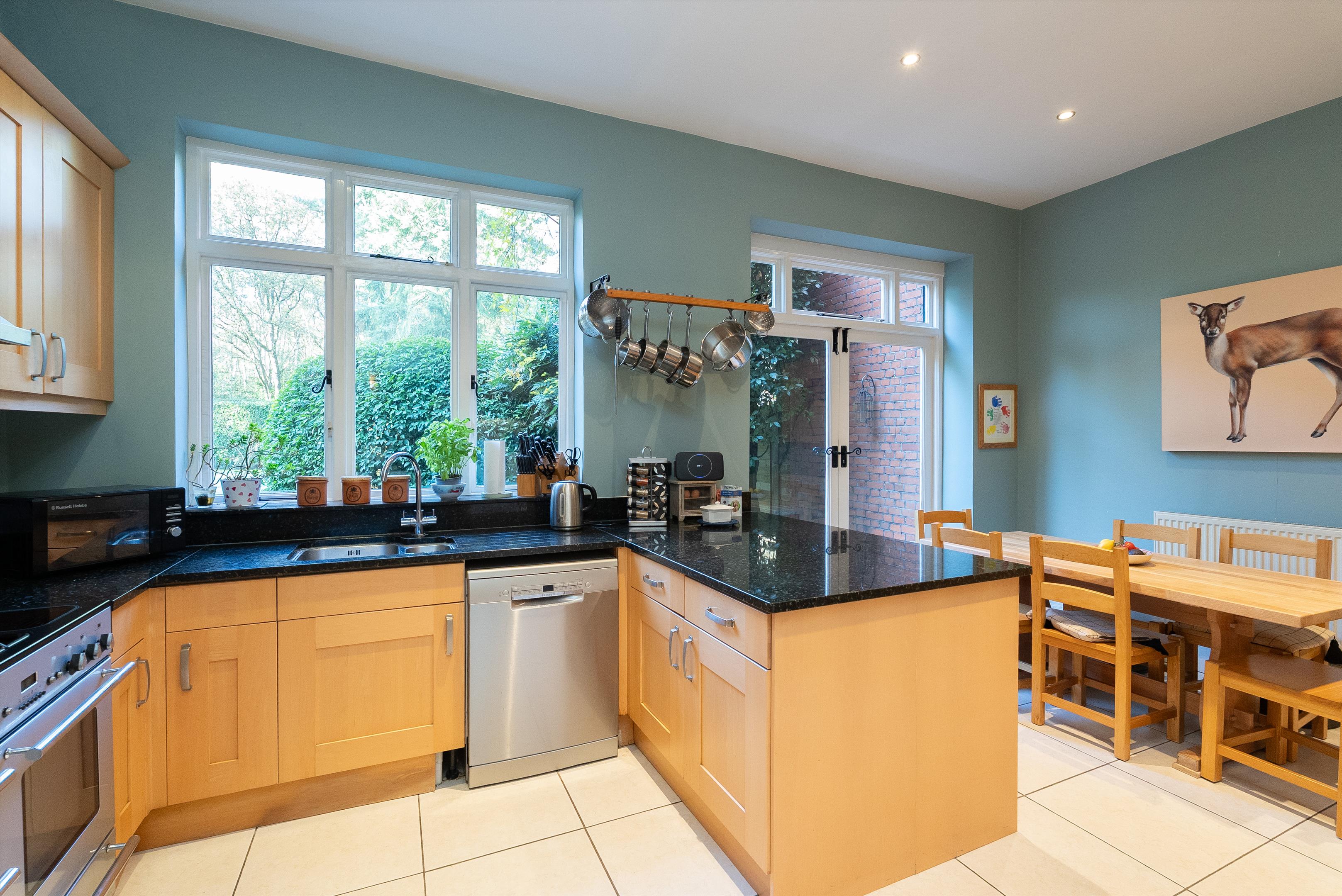 Lingwood, Byfleet Road, Cobham, KT11