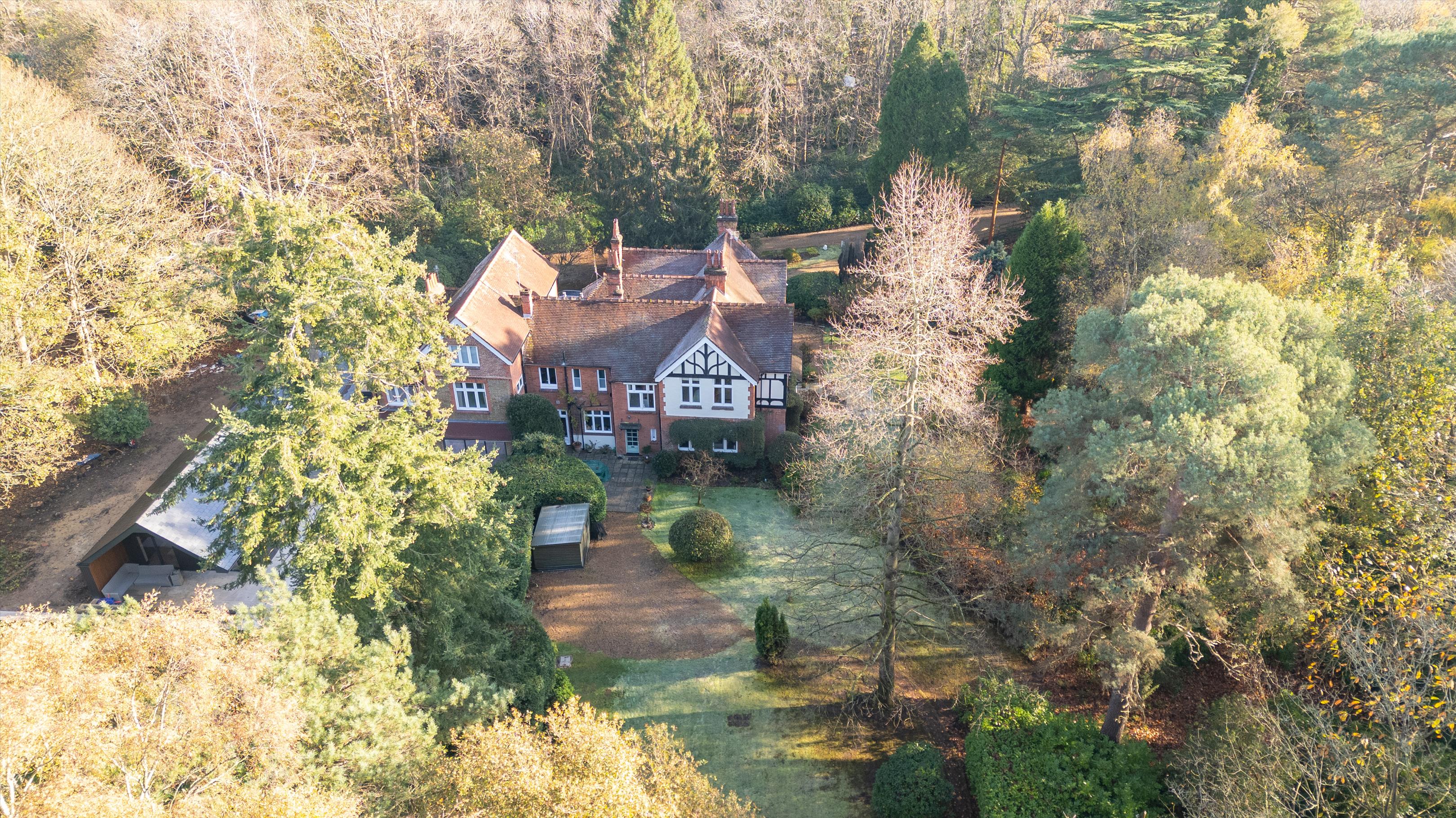 Lingwood, Byfleet Road, Cobham, KT11