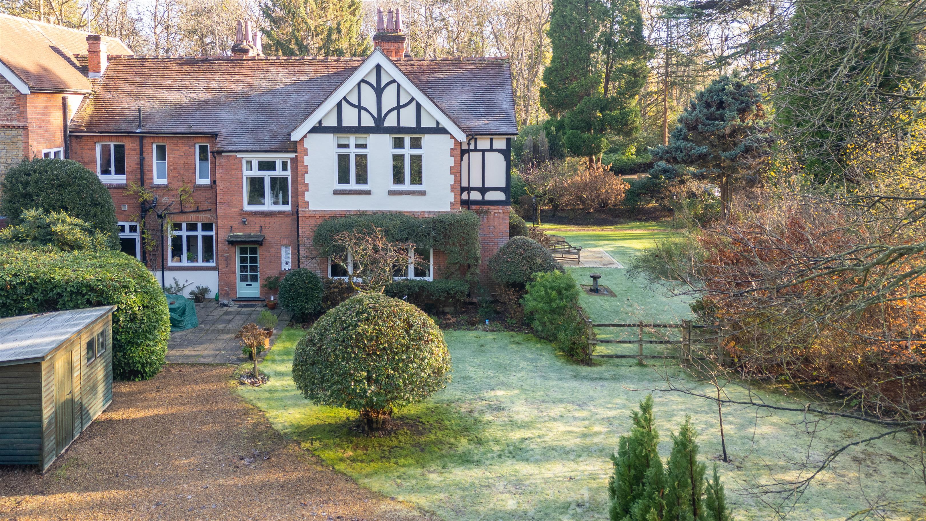 Lingwood, Byfleet Road, Cobham, KT11