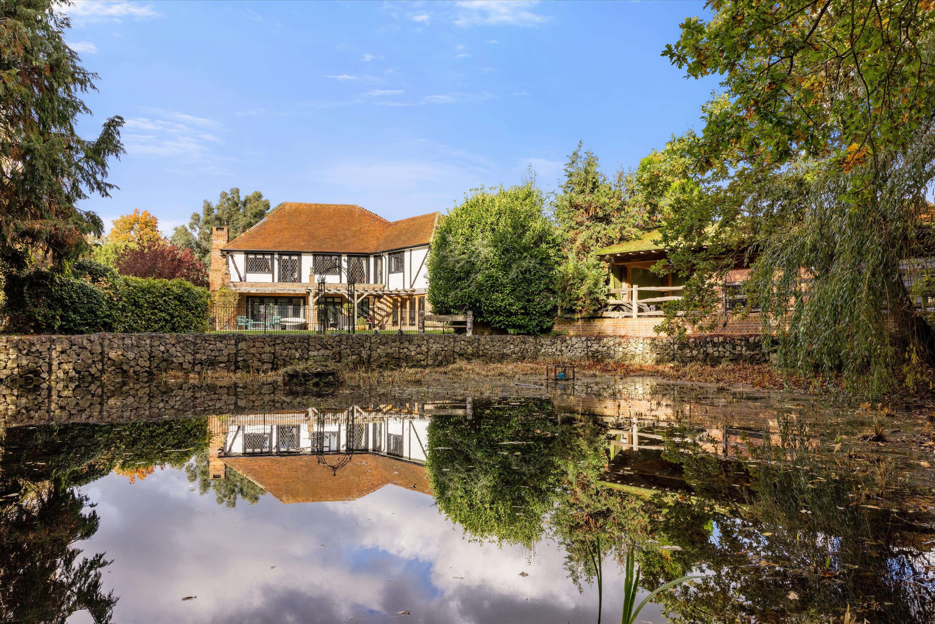 Send Marsh Green, Ripley, Woking, Surrey, GU23