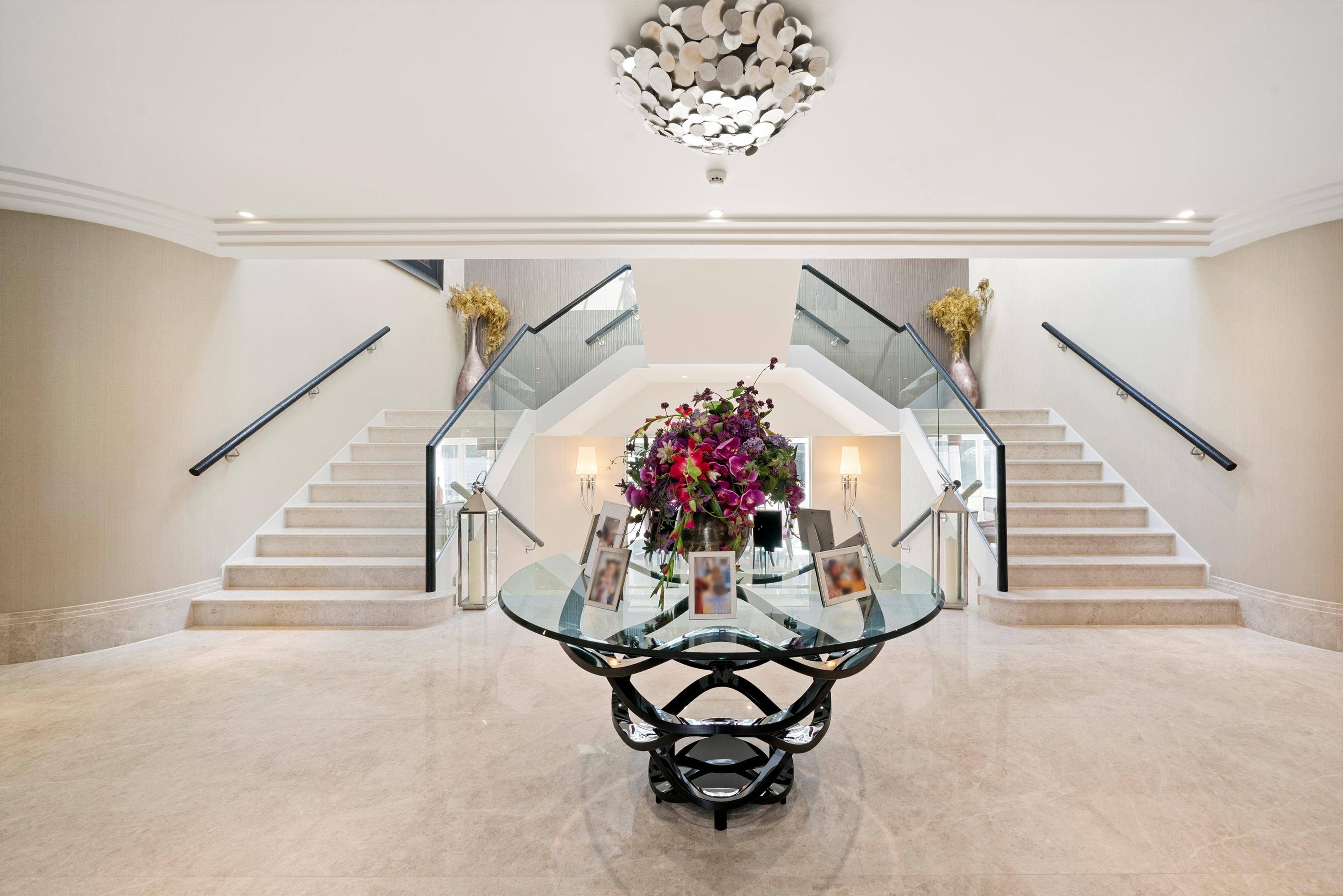 Eaton Park, Cobham, Surrey, KT11