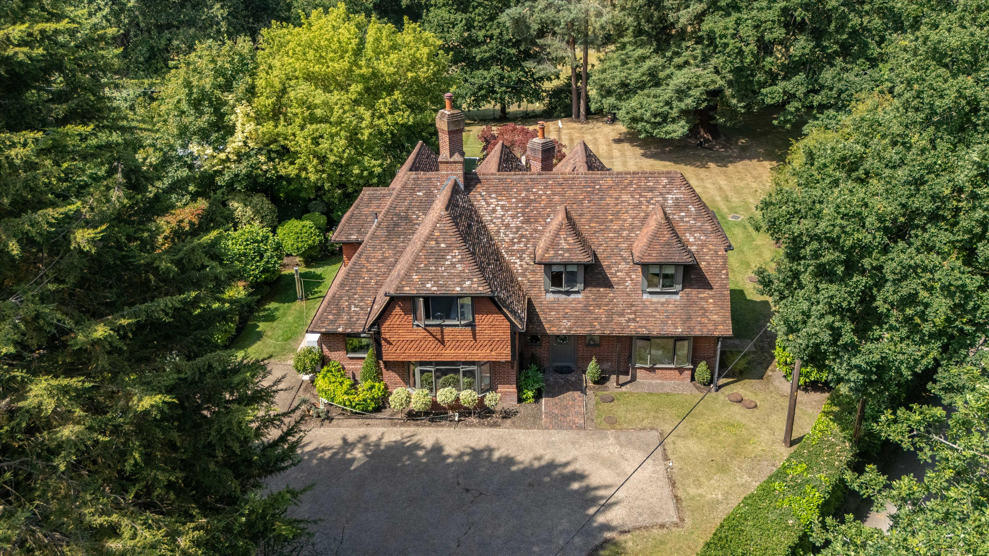 Redhill Road, Cobham, Surrey, KT11