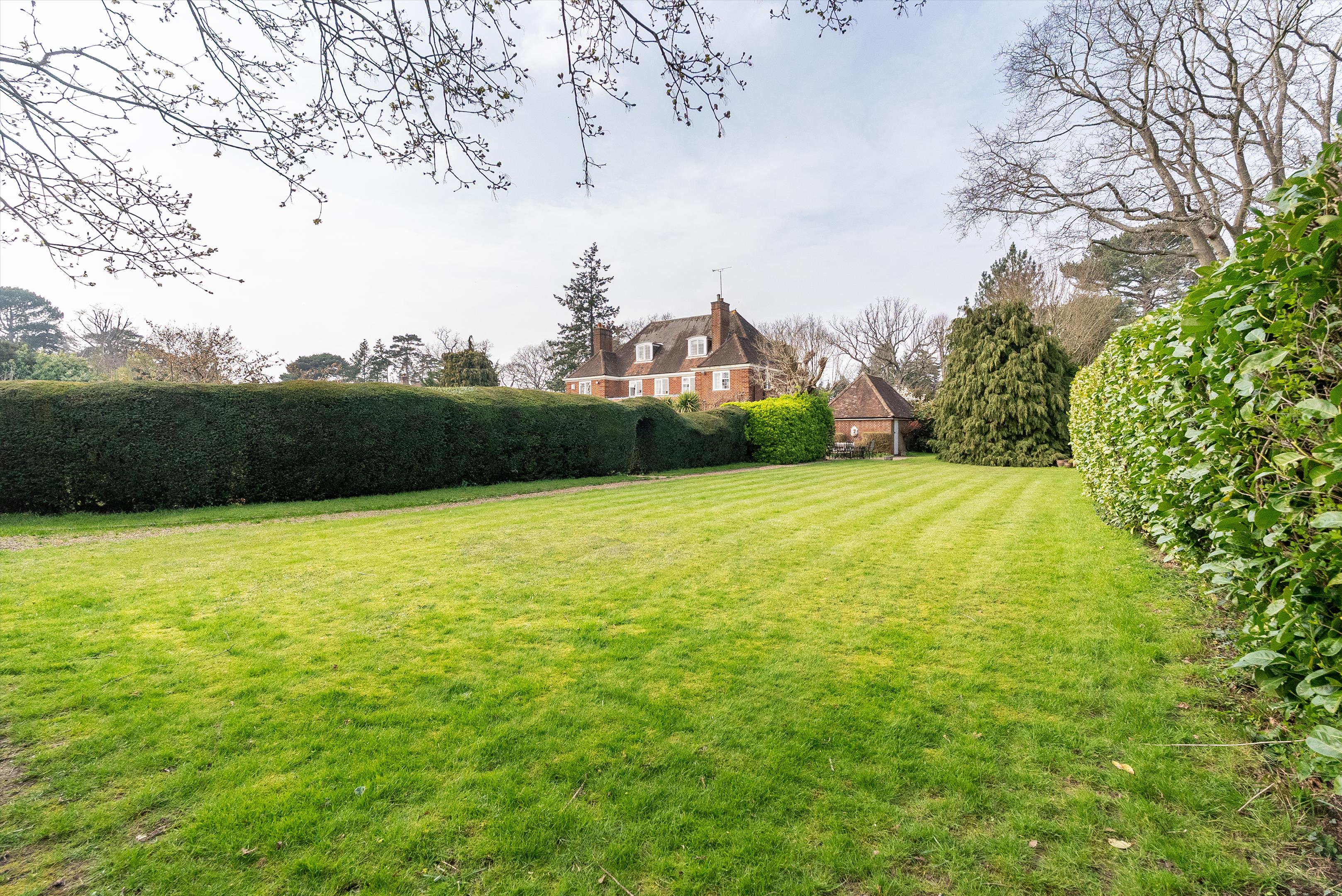 Leigh Hill Road, Cobham, Surrey, KT11