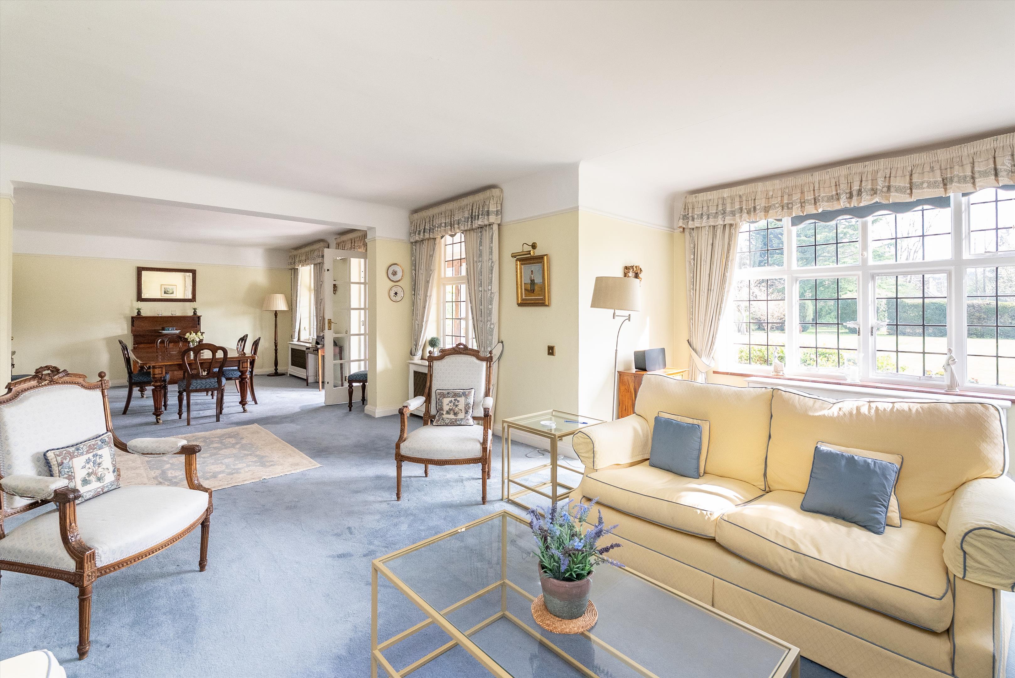 Leigh Hill Road, Cobham, Surrey, KT11