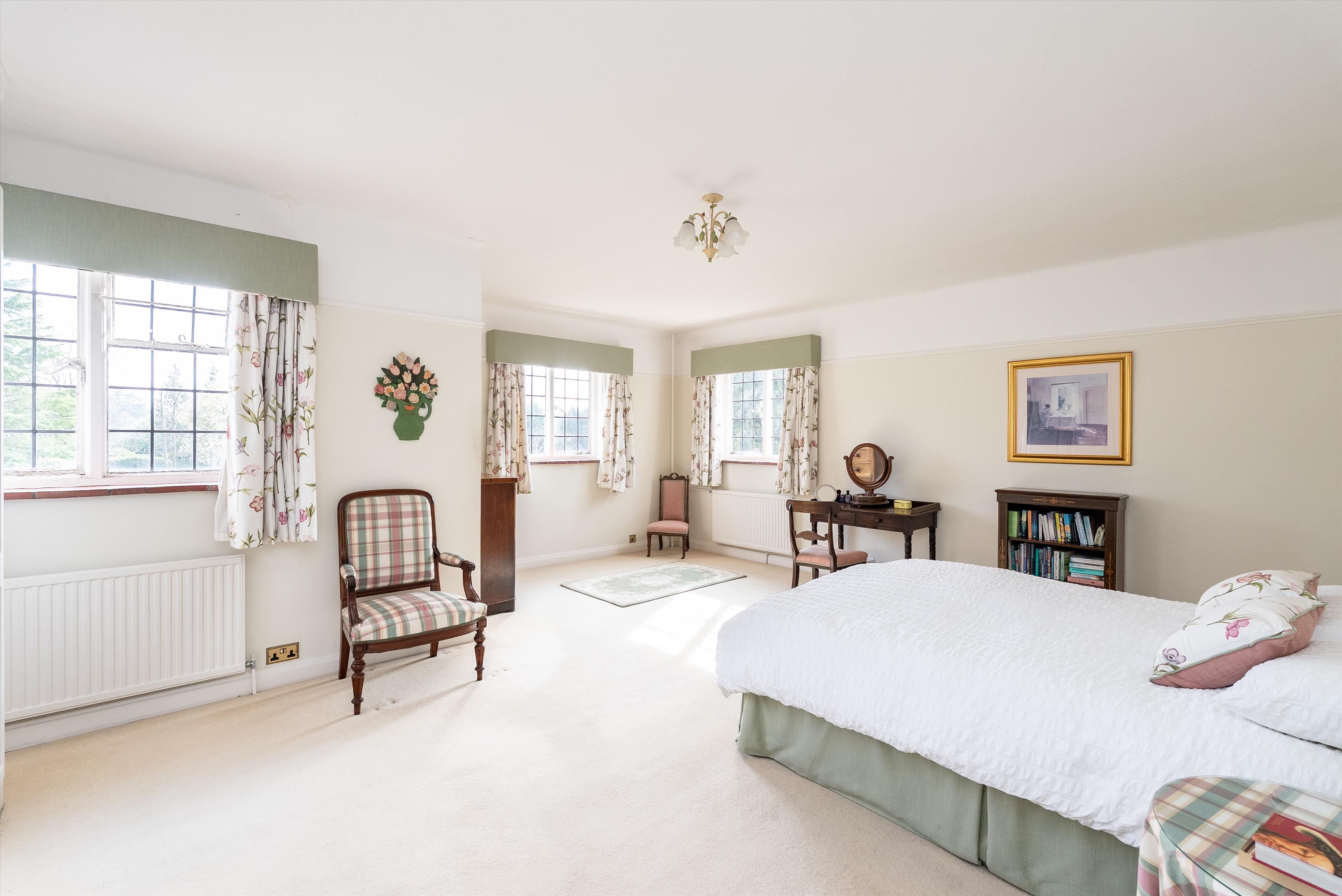 Leigh Hill Road, Cobham, Surrey, KT11
