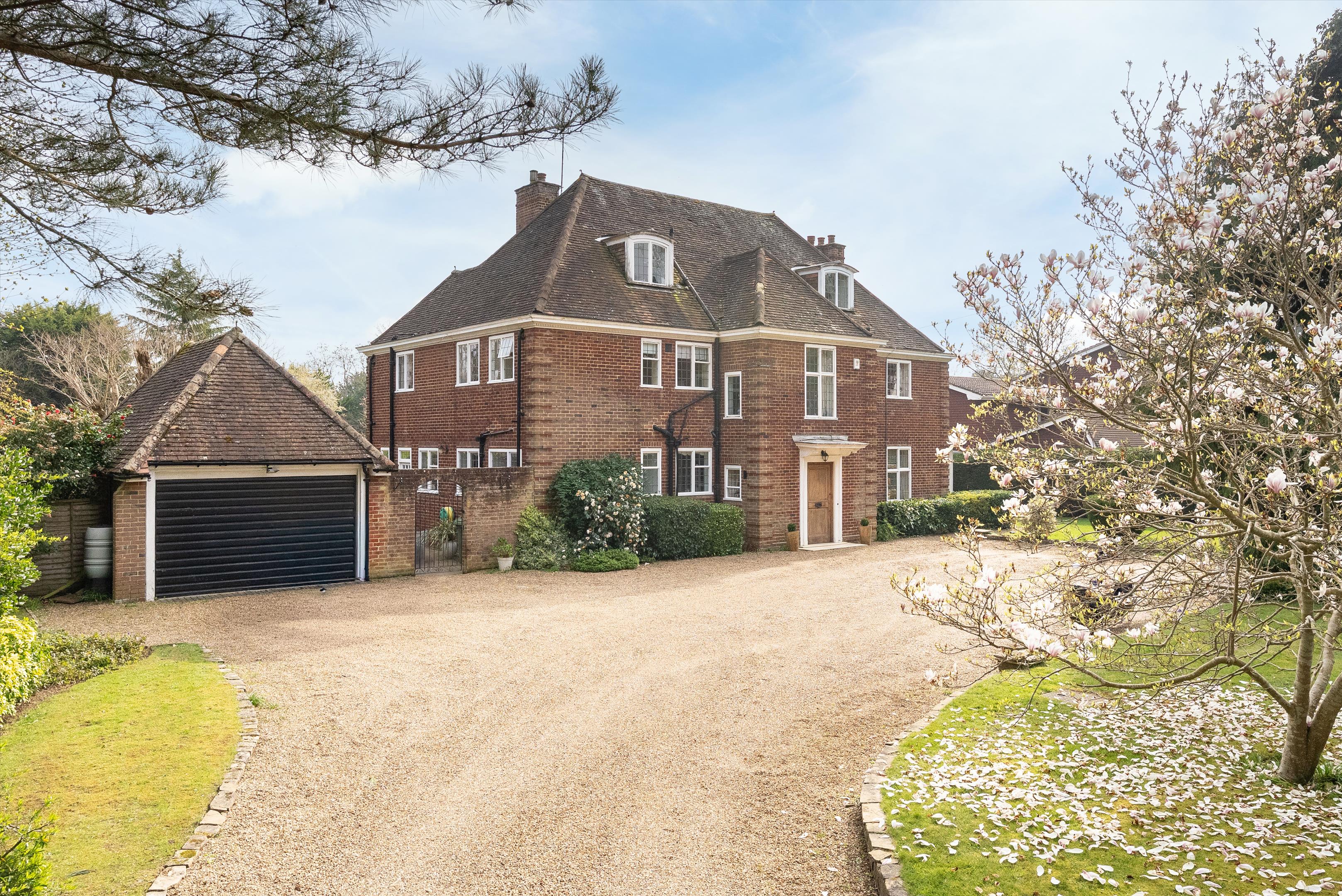 Leigh Hill Road, Cobham, Surrey, KT11