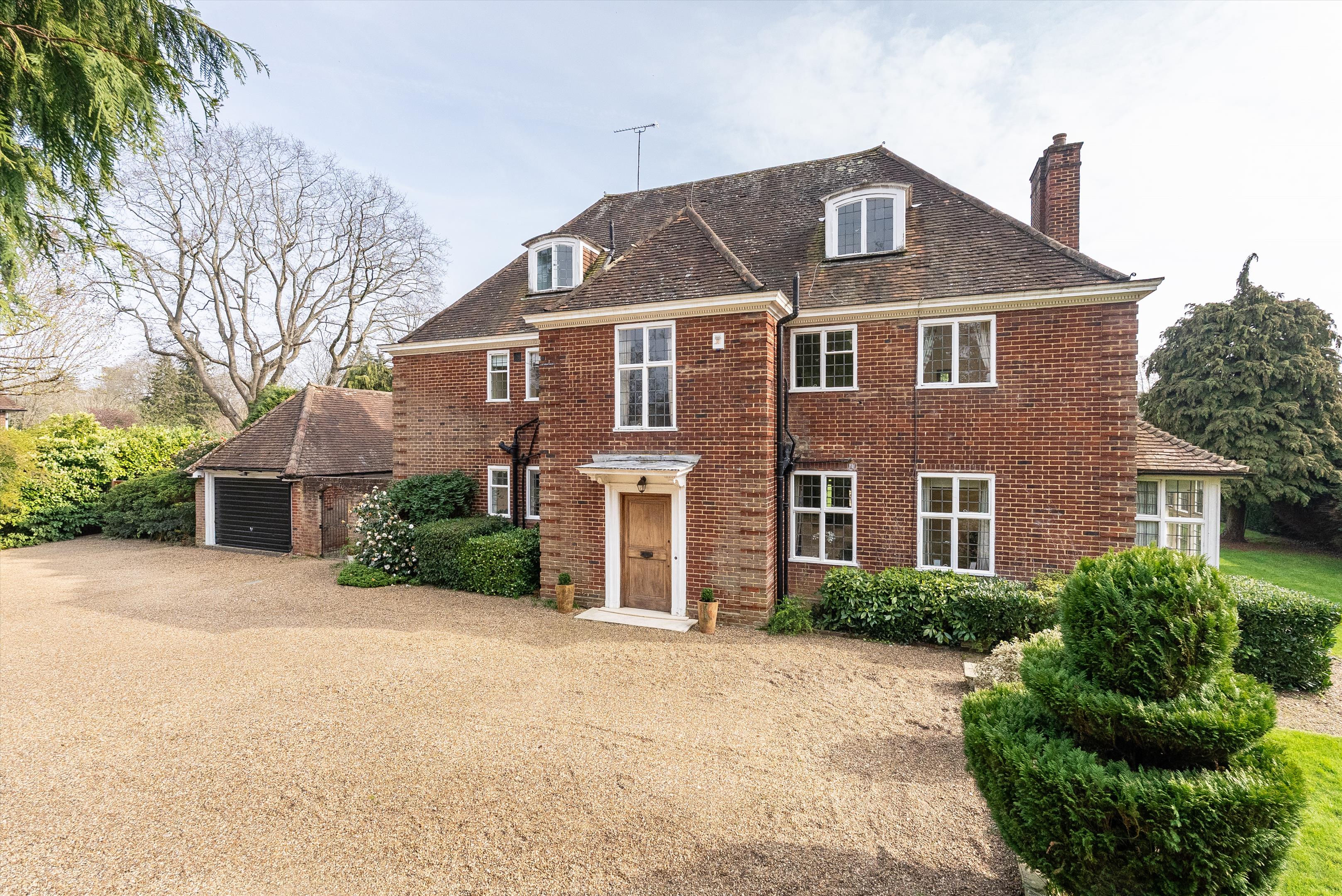Leigh Hill Road, Cobham, Surrey, KT11