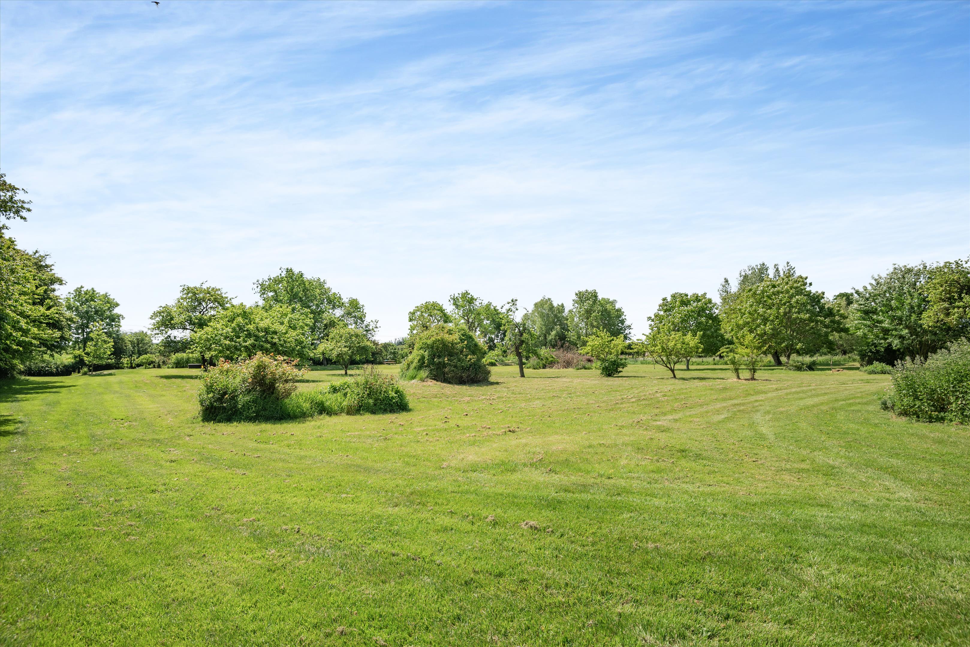Tewkesbury Road, The Leigh, Gloucester, Gloucestershire, GL19