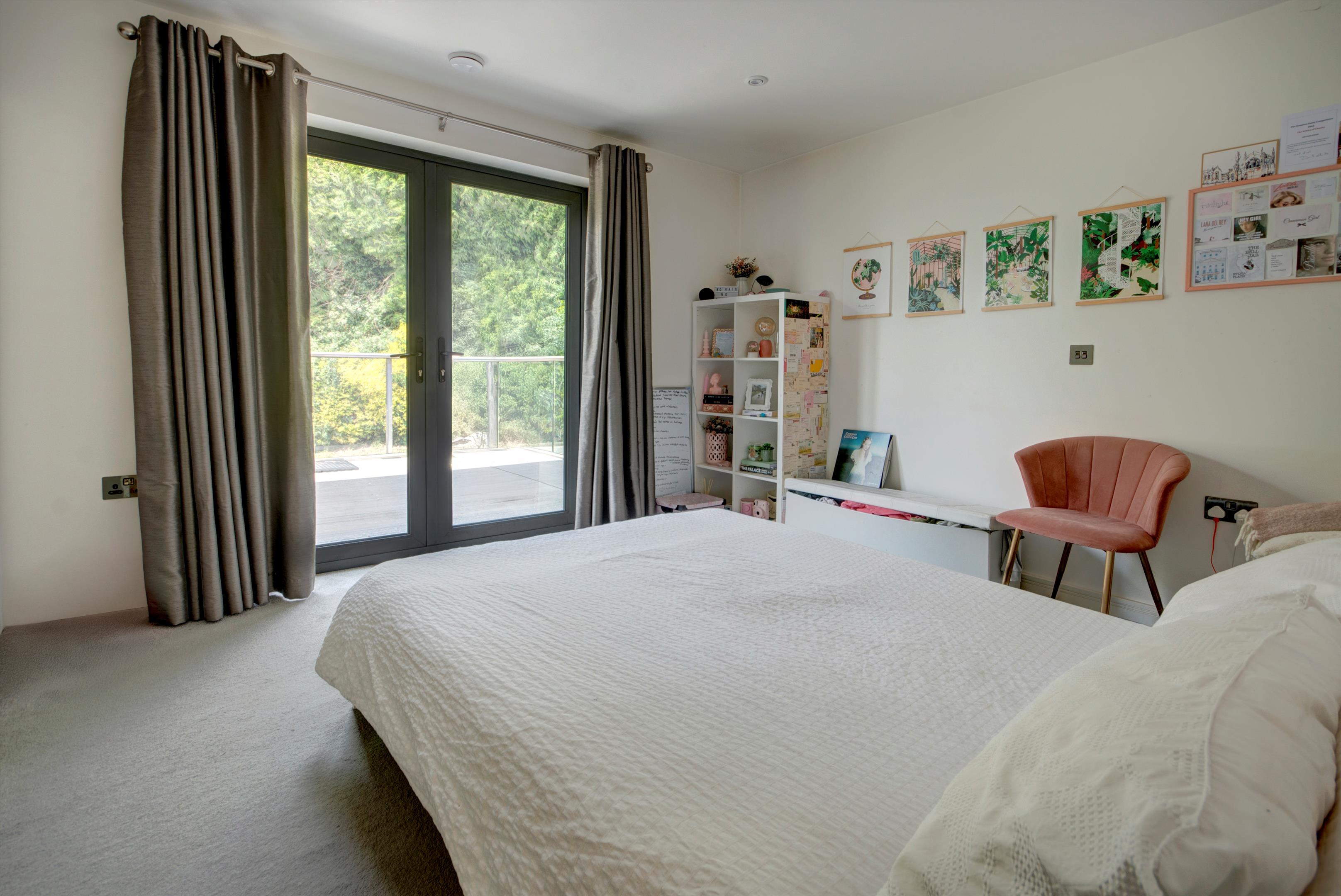Lye Lane, Cleeve Hill, Cheltenham, Gloucestershire, GL52