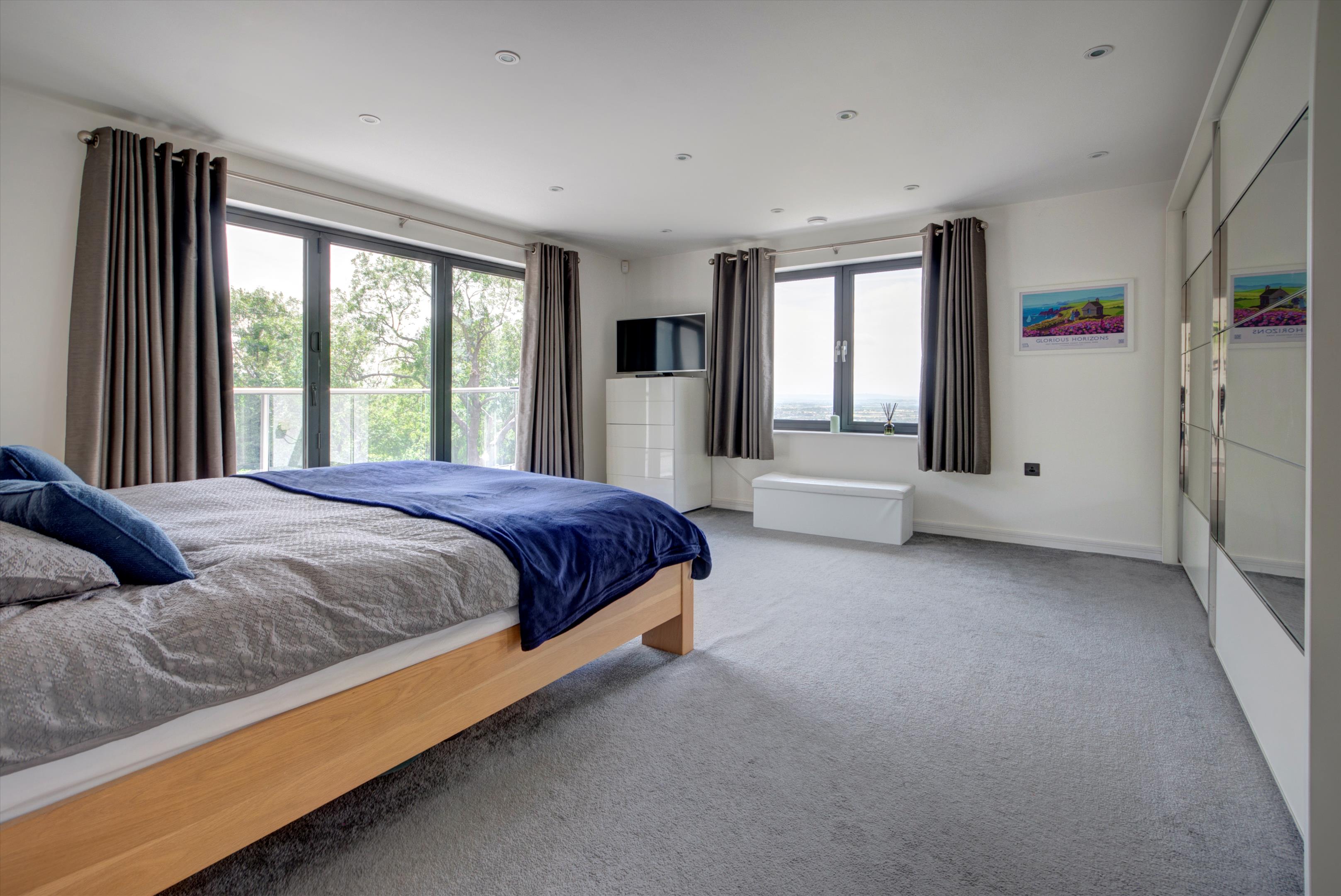 Lye Lane, Cleeve Hill, Cheltenham, Gloucestershire, GL52