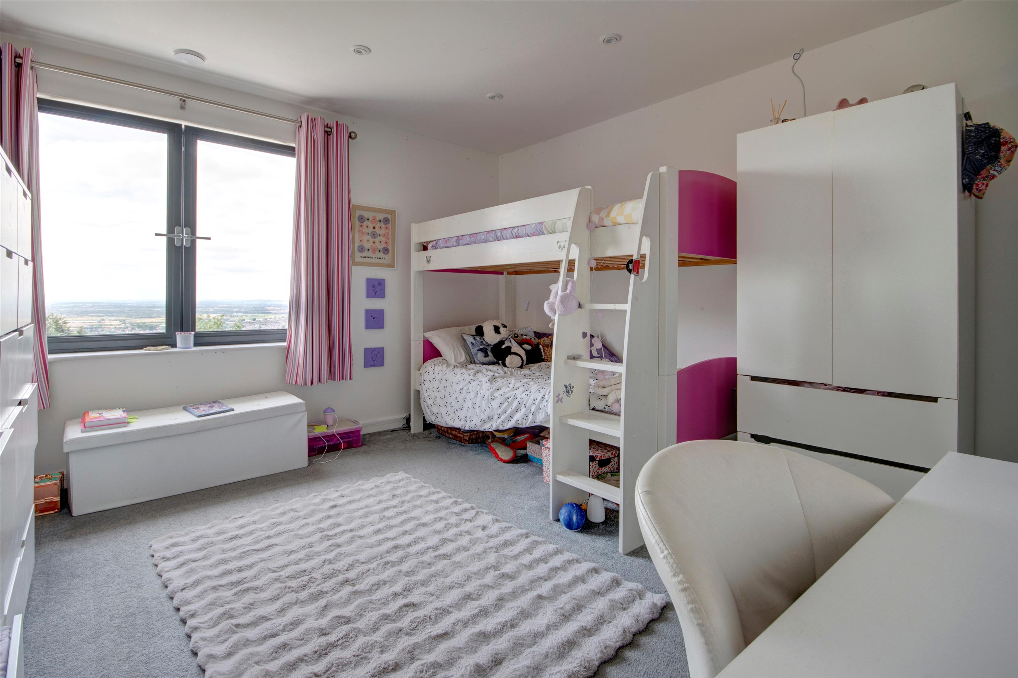 Lye Lane, Cleeve Hill, Cheltenham, Gloucestershire, GL52