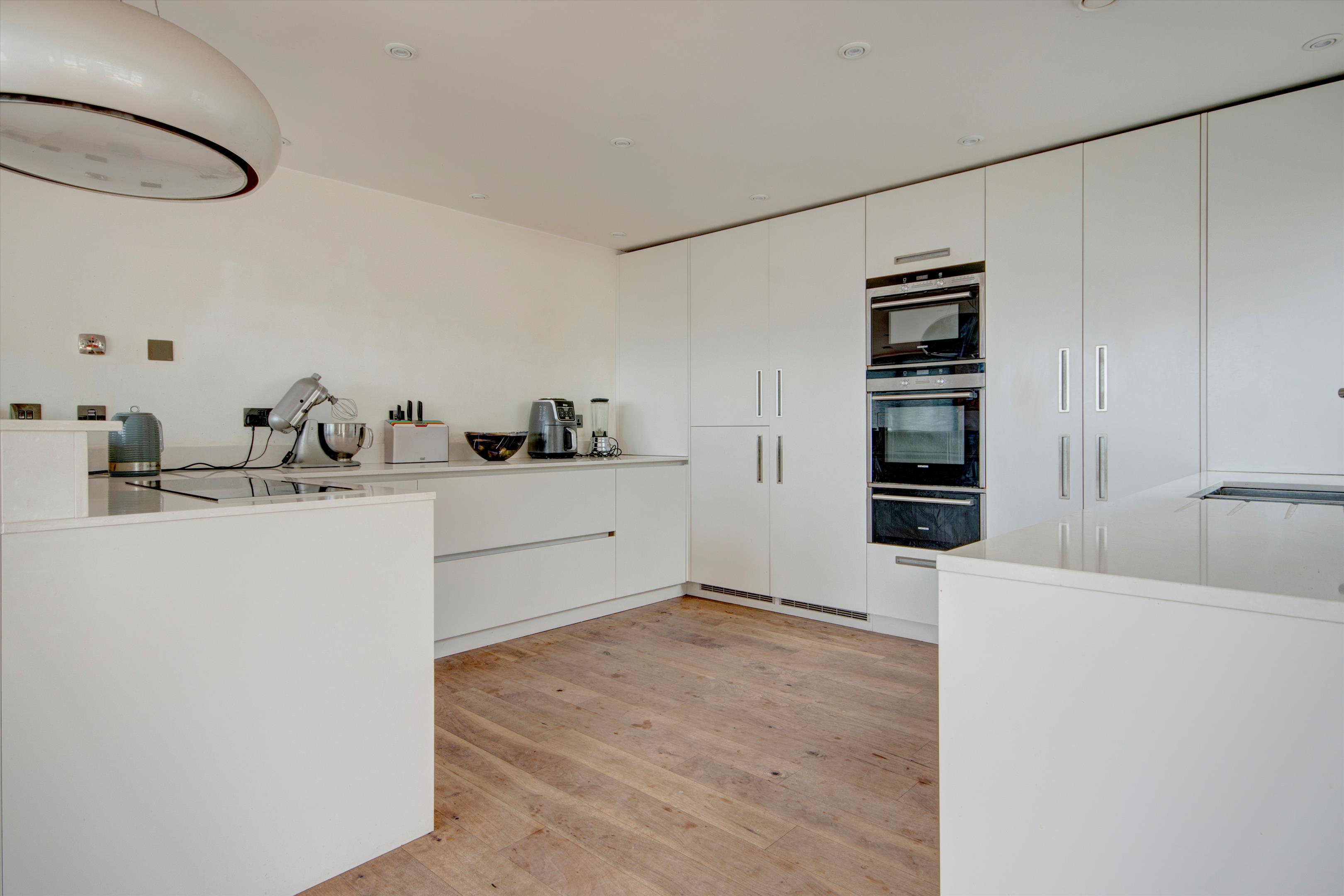 Lye Lane, Cleeve Hill, Cheltenham, Gloucestershire, GL52