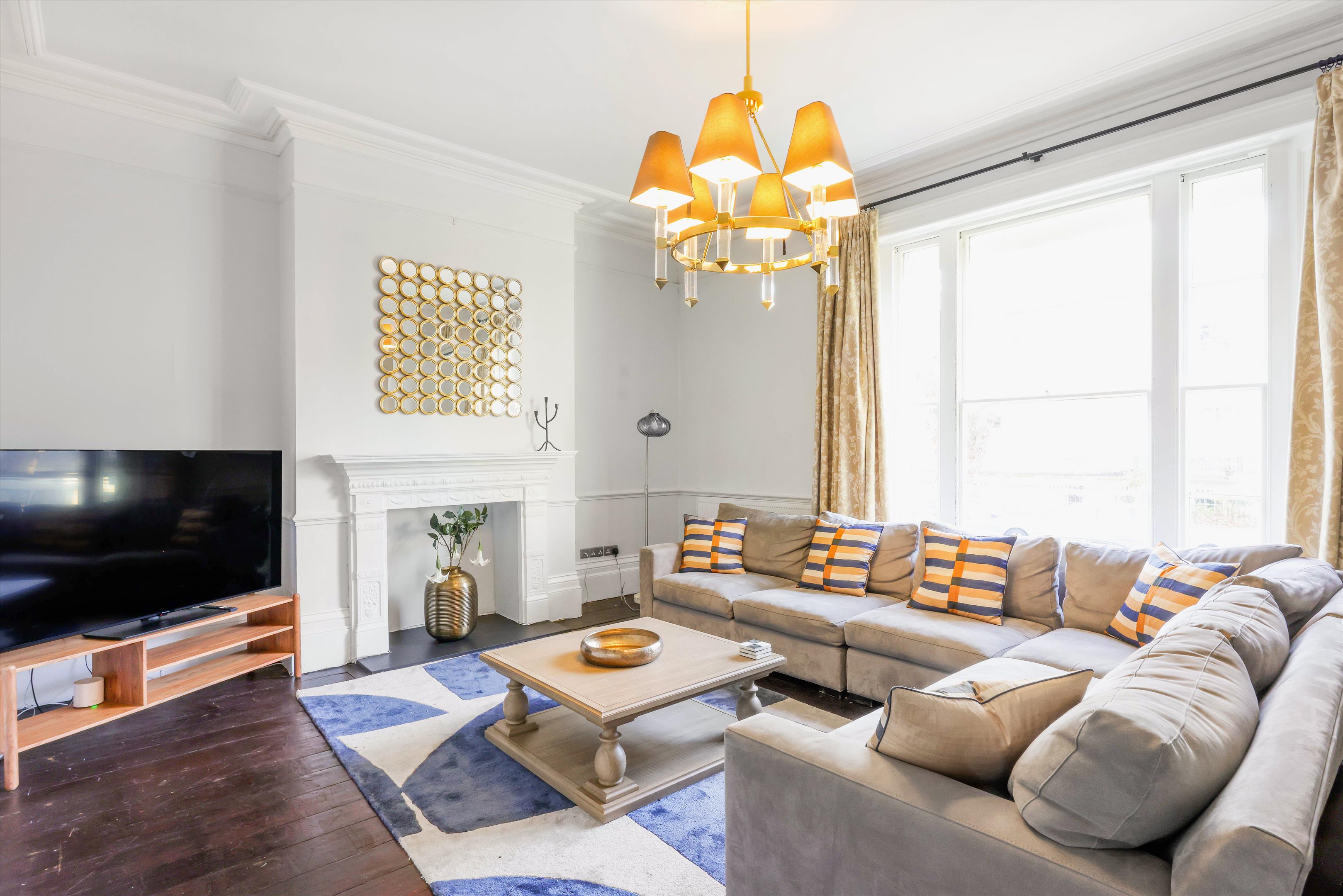 Pittville Lawn, Cheltenham, Gloucestershire GL52