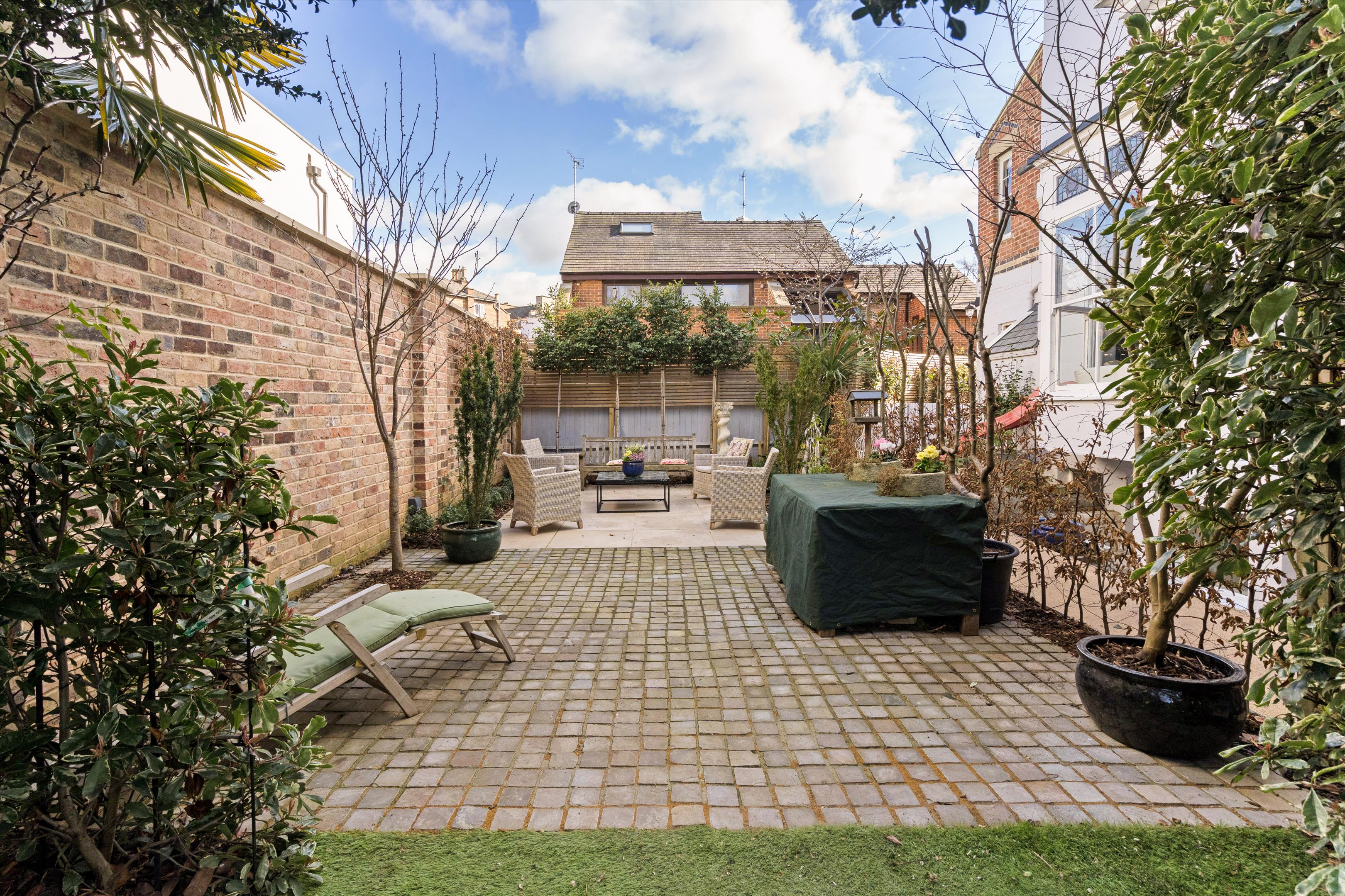 Pittville Lawn, Cheltenham, Gloucestershire GL52