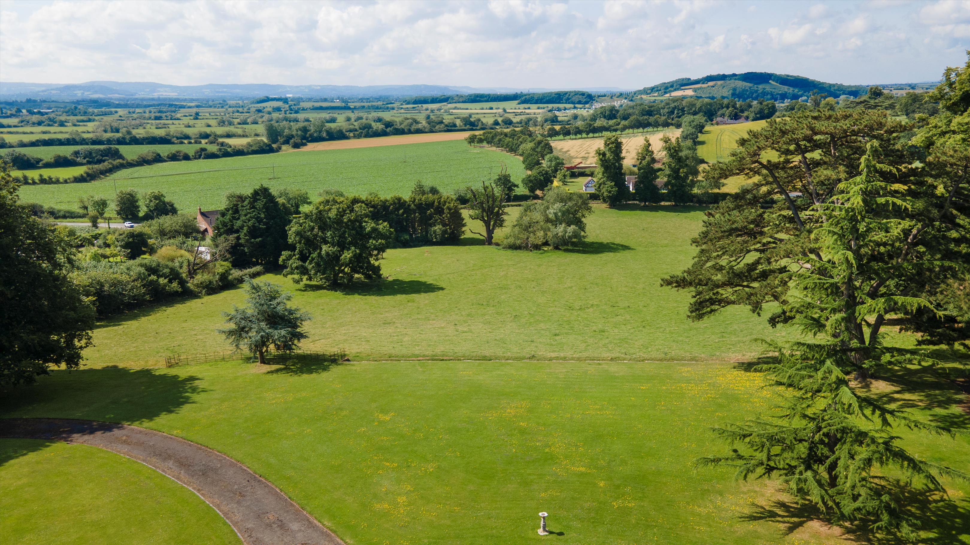 Court Drive, Apperley, Gloucester, Gloucestershire, GL19