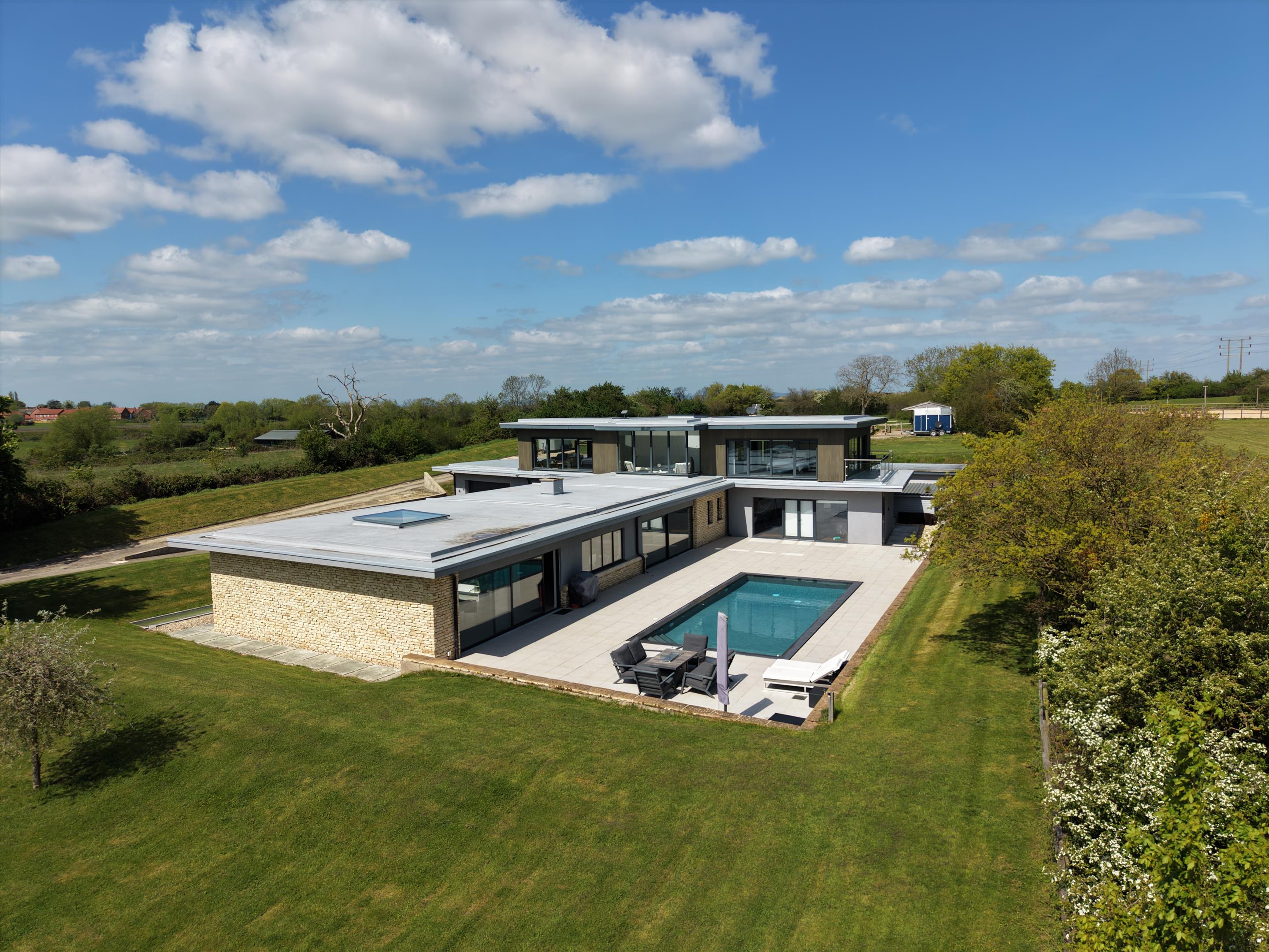 Hyde Lane, Cheltenham, Gloucestershire, GL51