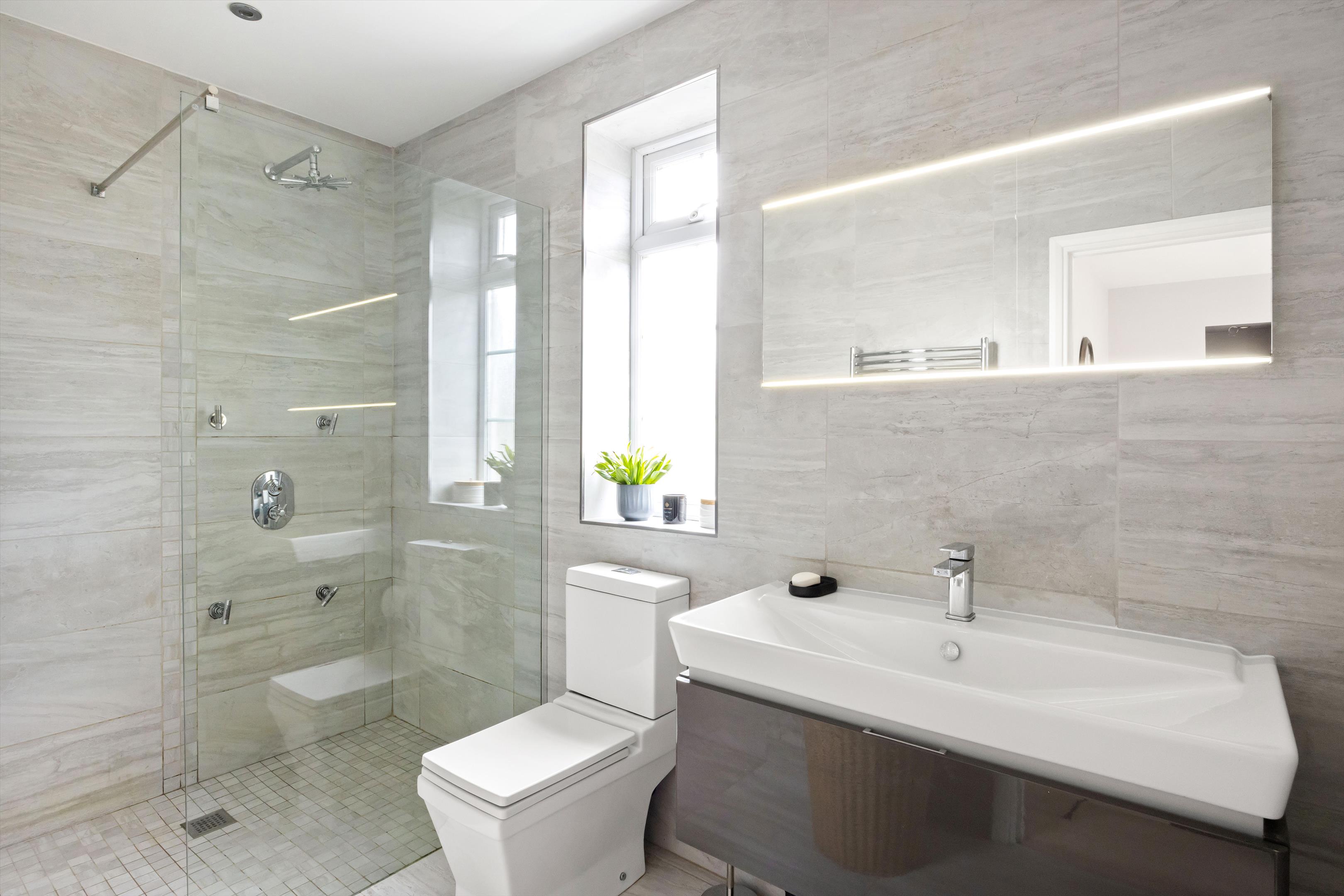 Sandy Lane, Charlton Kings, Cheltenham, Gloucestershire GL53