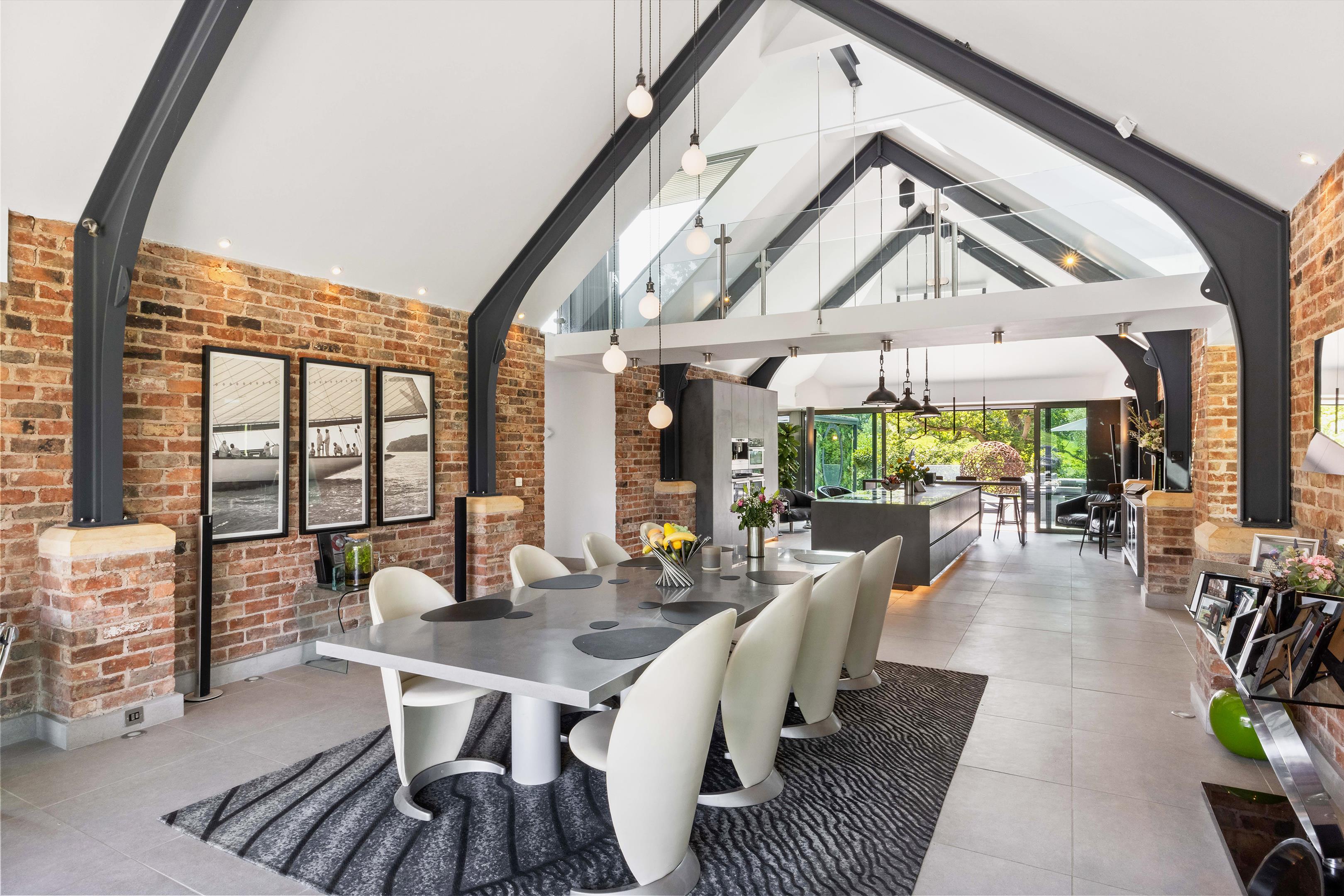 Cleeve Hill Road, Cheltenham, Gloucestershire GL52