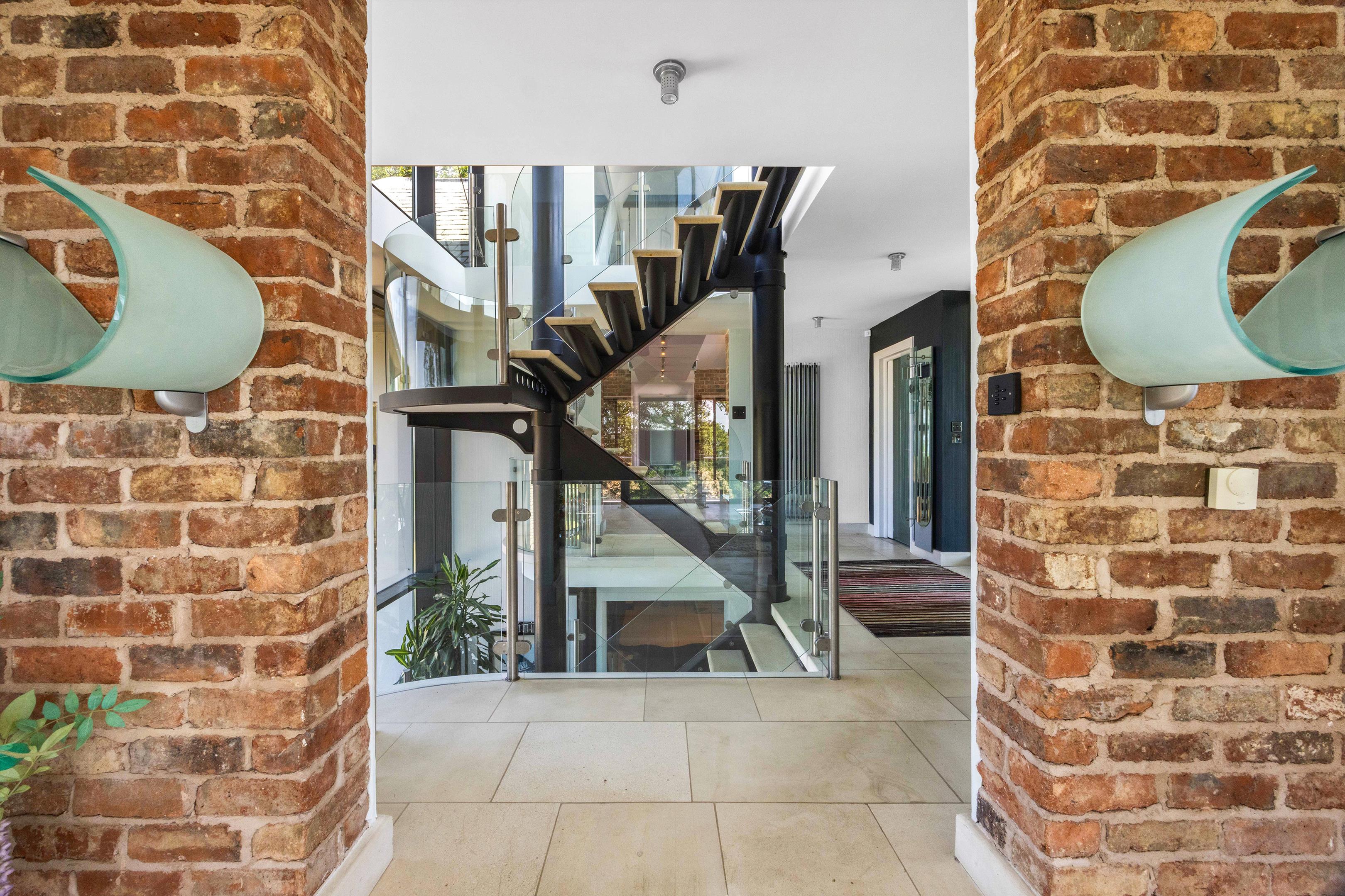 Cleeve Hill Road, Cheltenham, Gloucestershire GL52