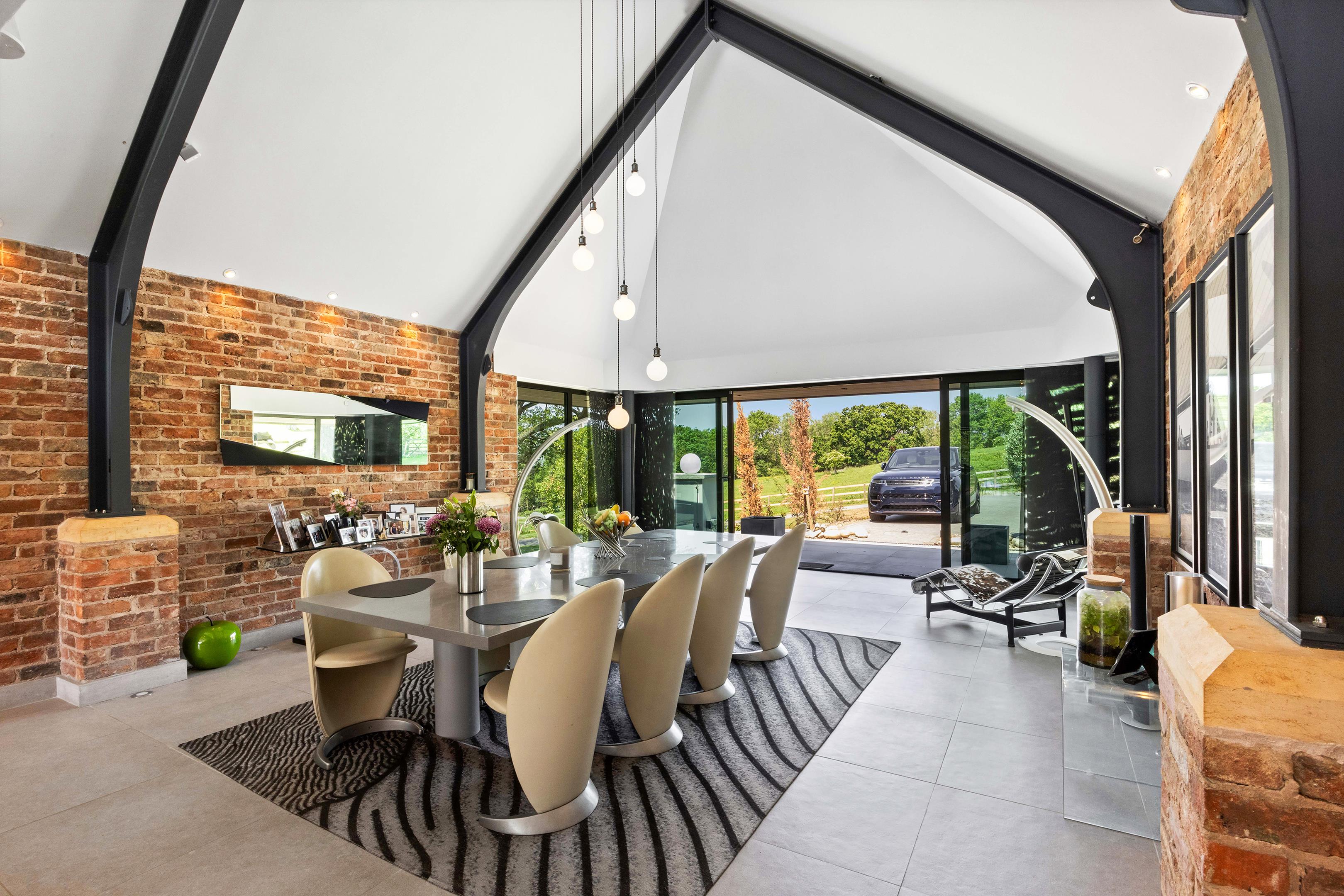 Cleeve Hill Road, Cheltenham, Gloucestershire GL52