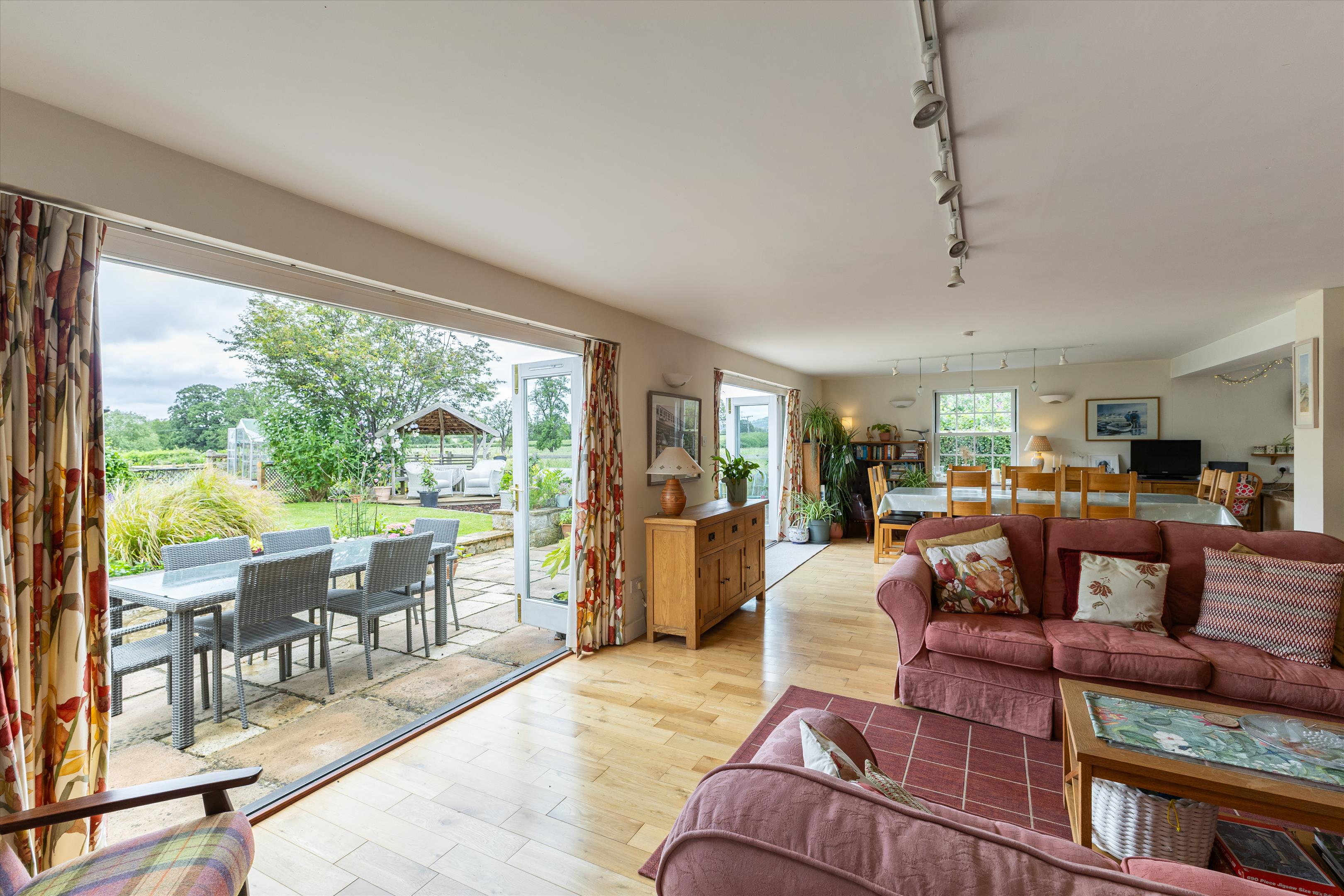Badgeworth Lane, Badgeworth, Cheltenham, Gloucestershire GL51
