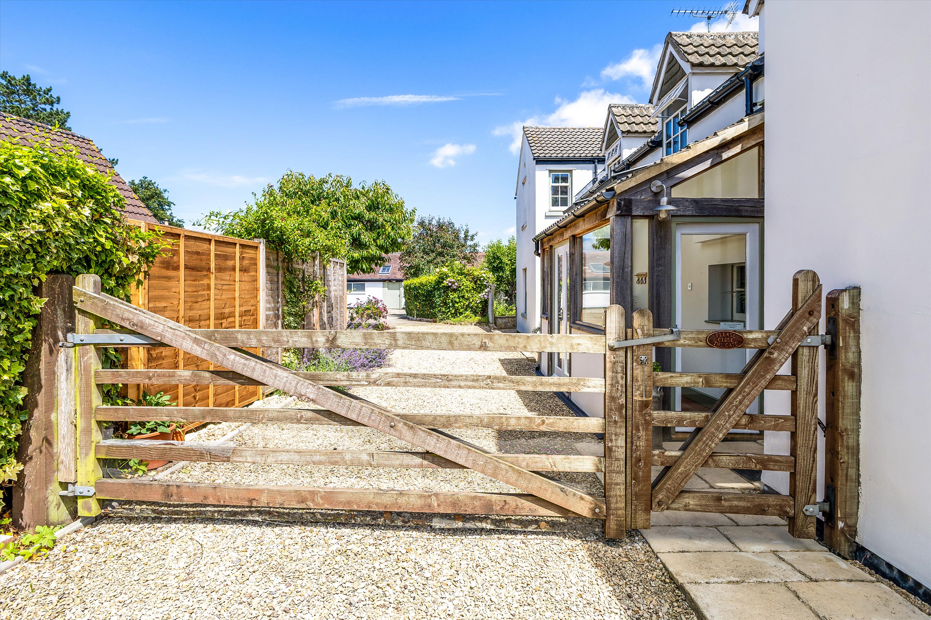 Badgeworth Lane, Badgeworth, Cheltenham, Gloucestershire GL51
