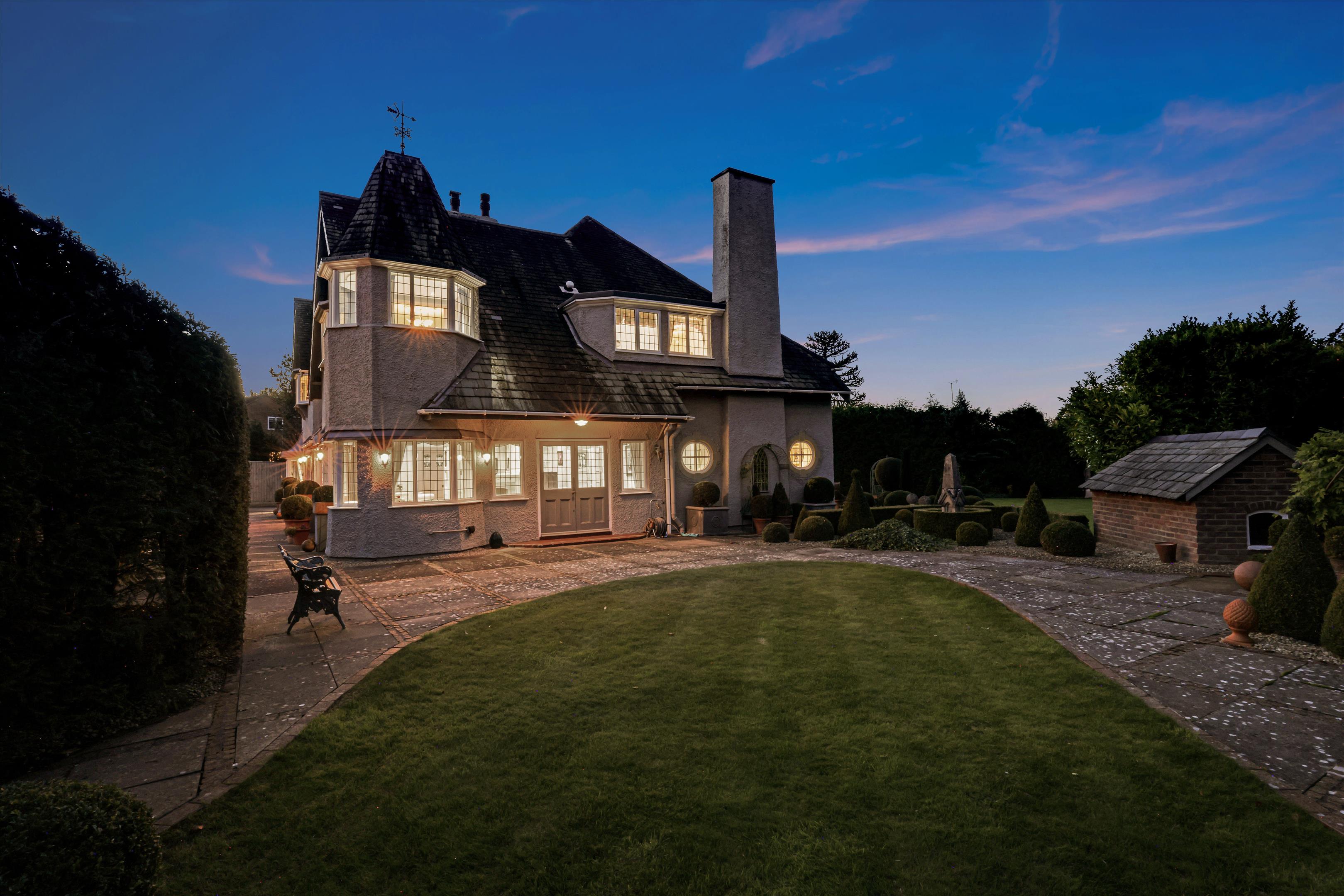 Sandy Lane Road, Charlton Kings, Cheltenham, Gloucestershire, GL53