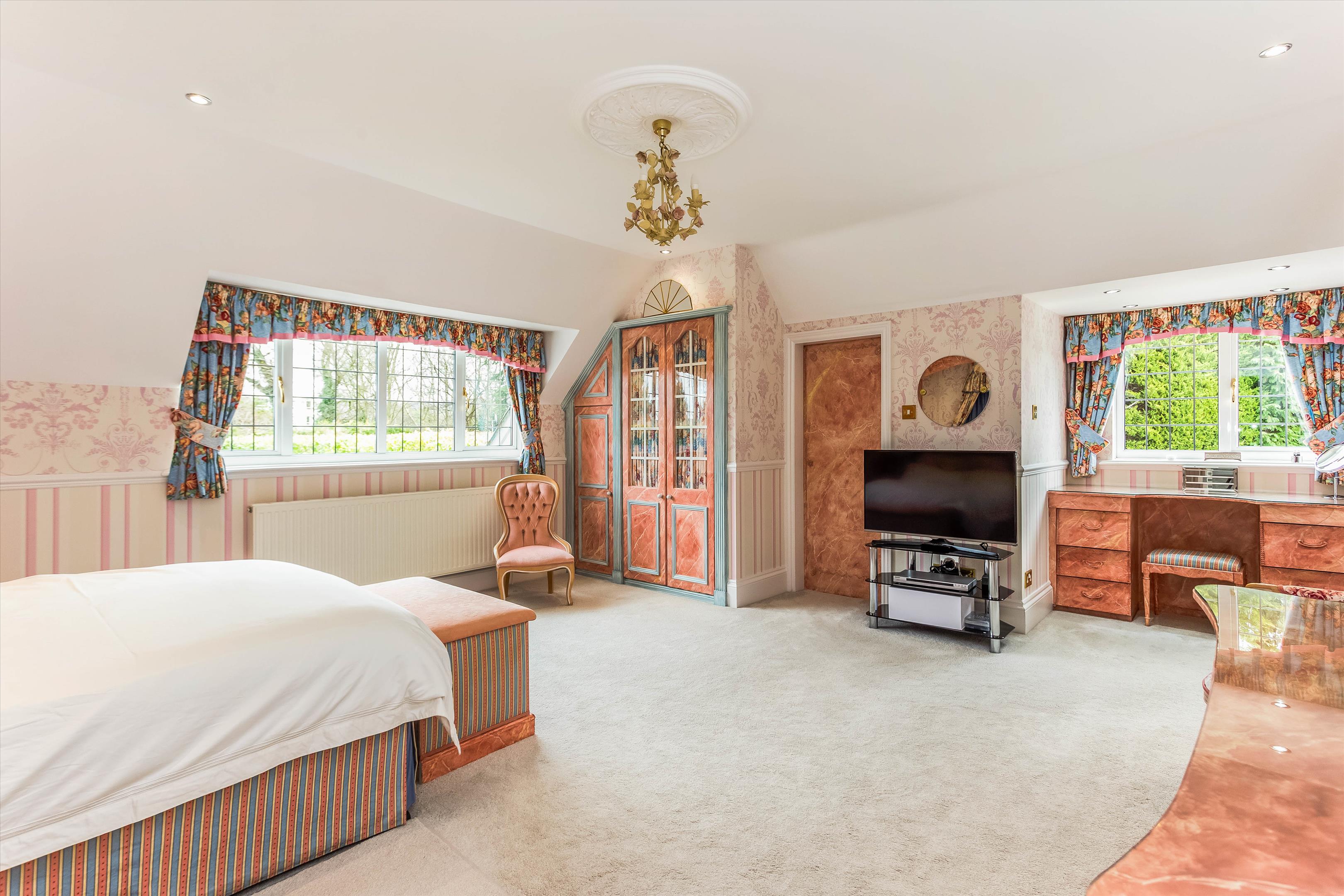 Sandy Lane Road, Charlton Kings, Cheltenham, Gloucestershire, GL53