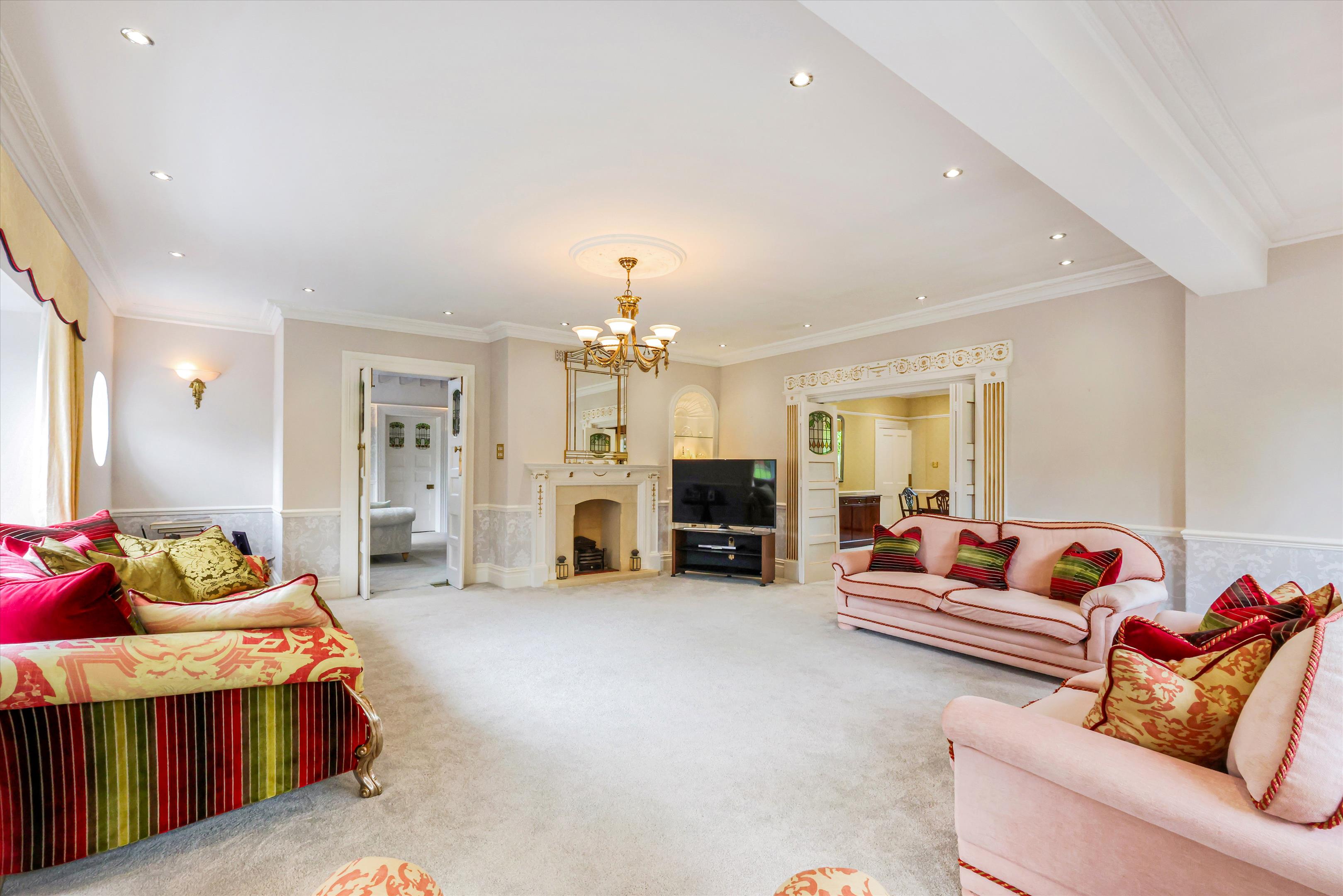 Sandy Lane Road, Charlton Kings, Cheltenham, Gloucestershire, GL53