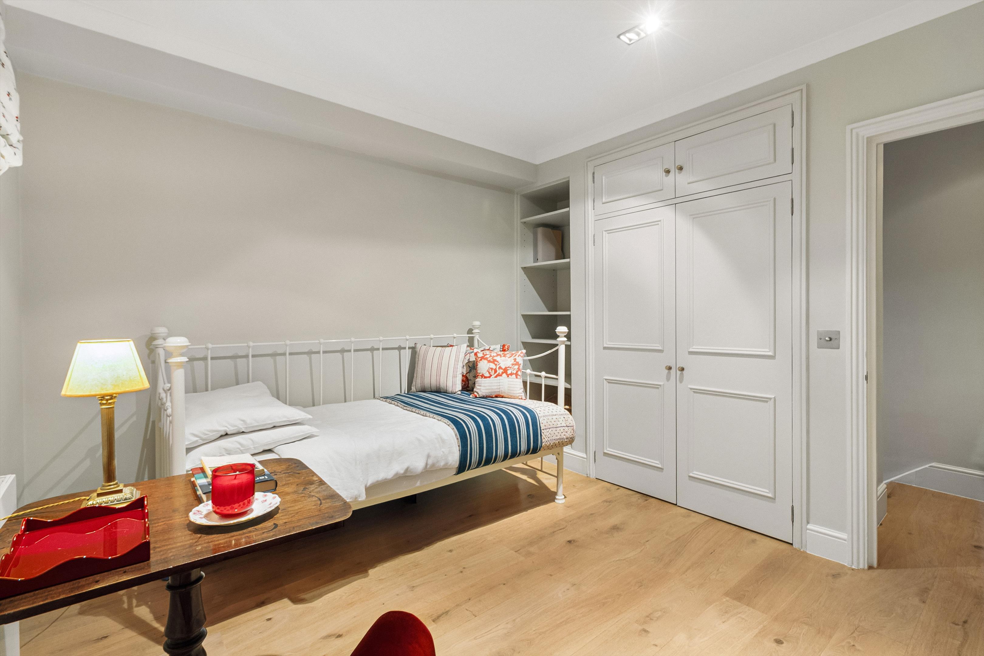 Tregunter Road, London SW10