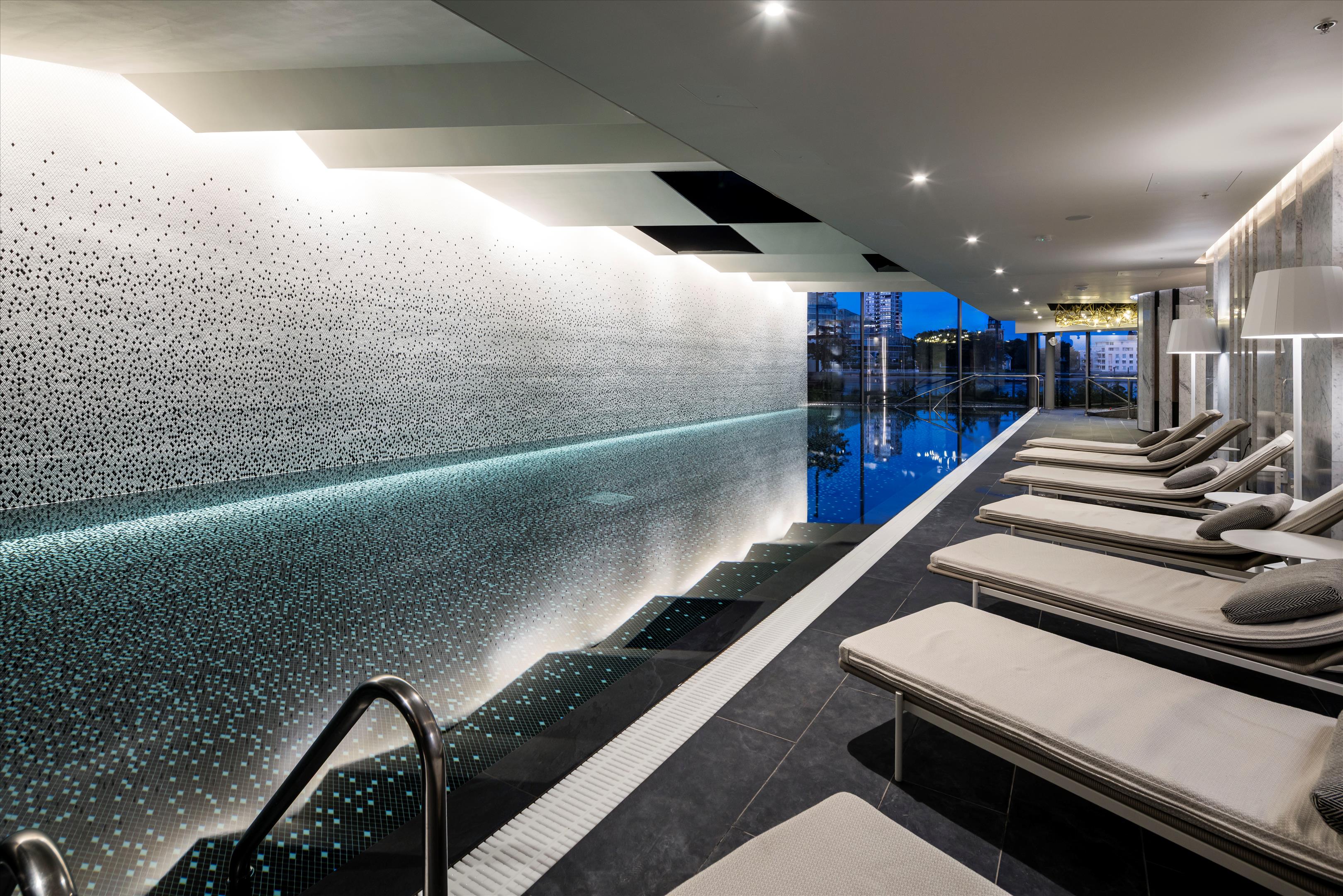 Waterfront Drive, London SW10