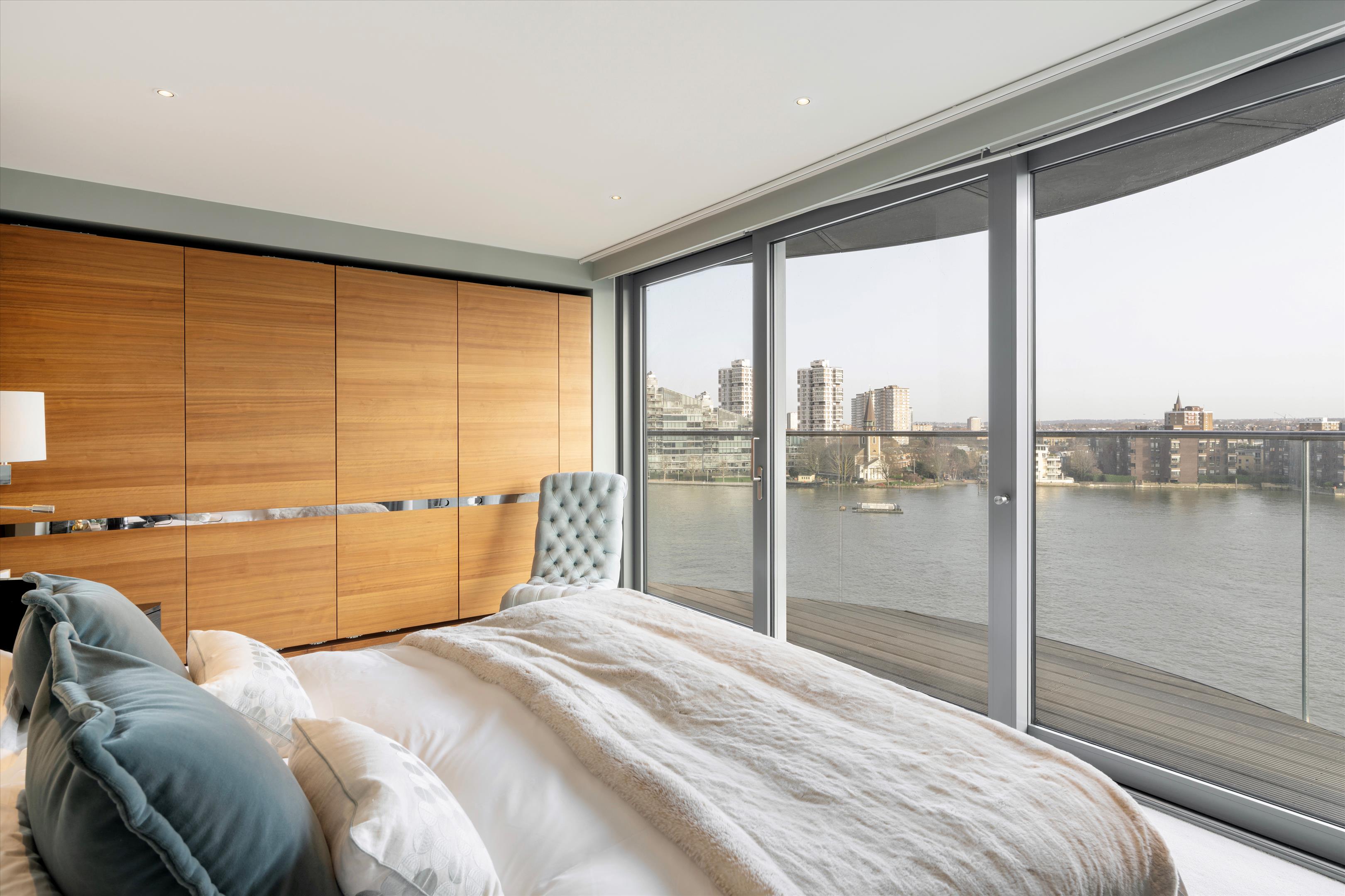 Waterfront Drive, London SW10