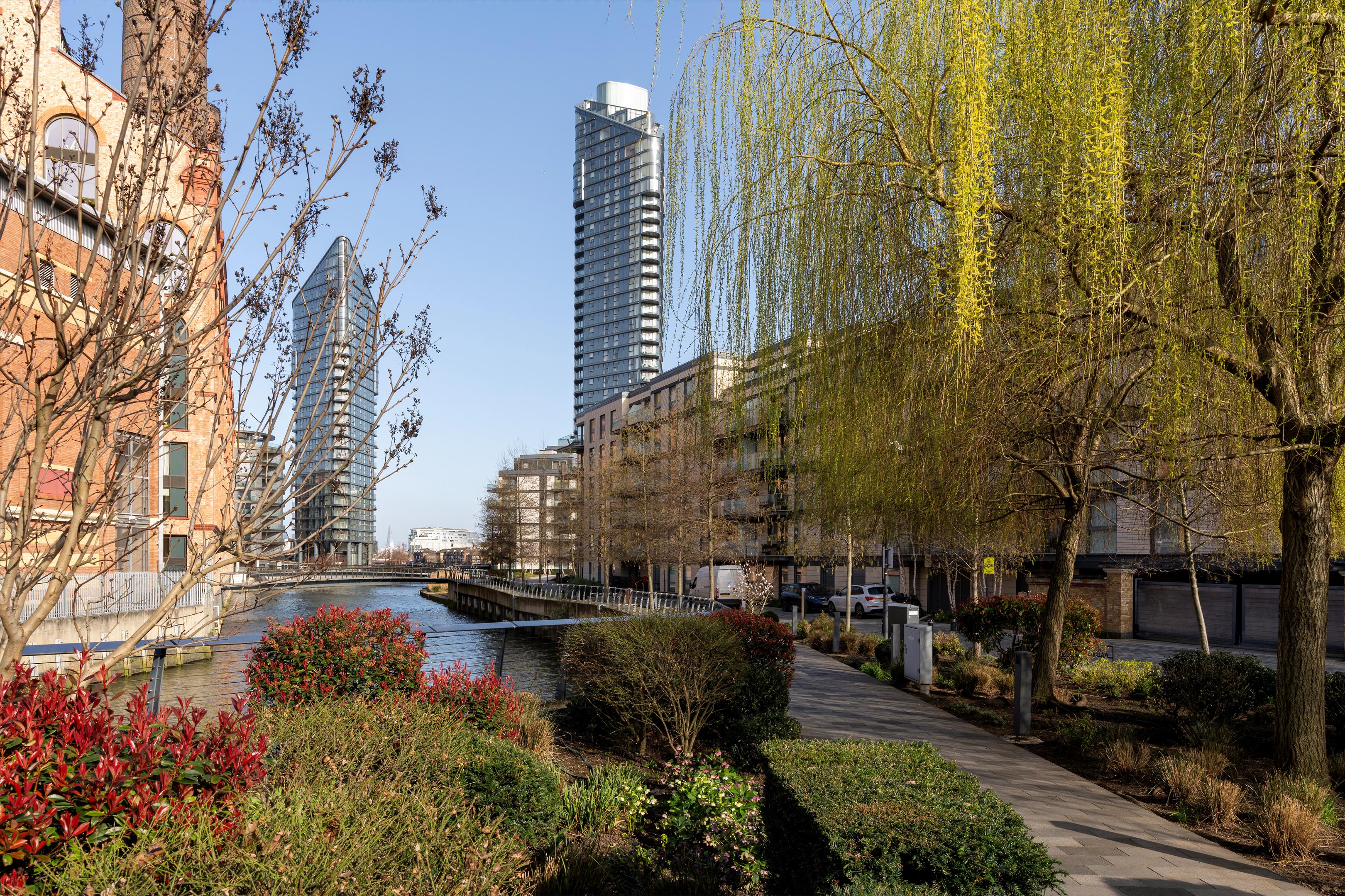 Waterfront Drive, London SW10