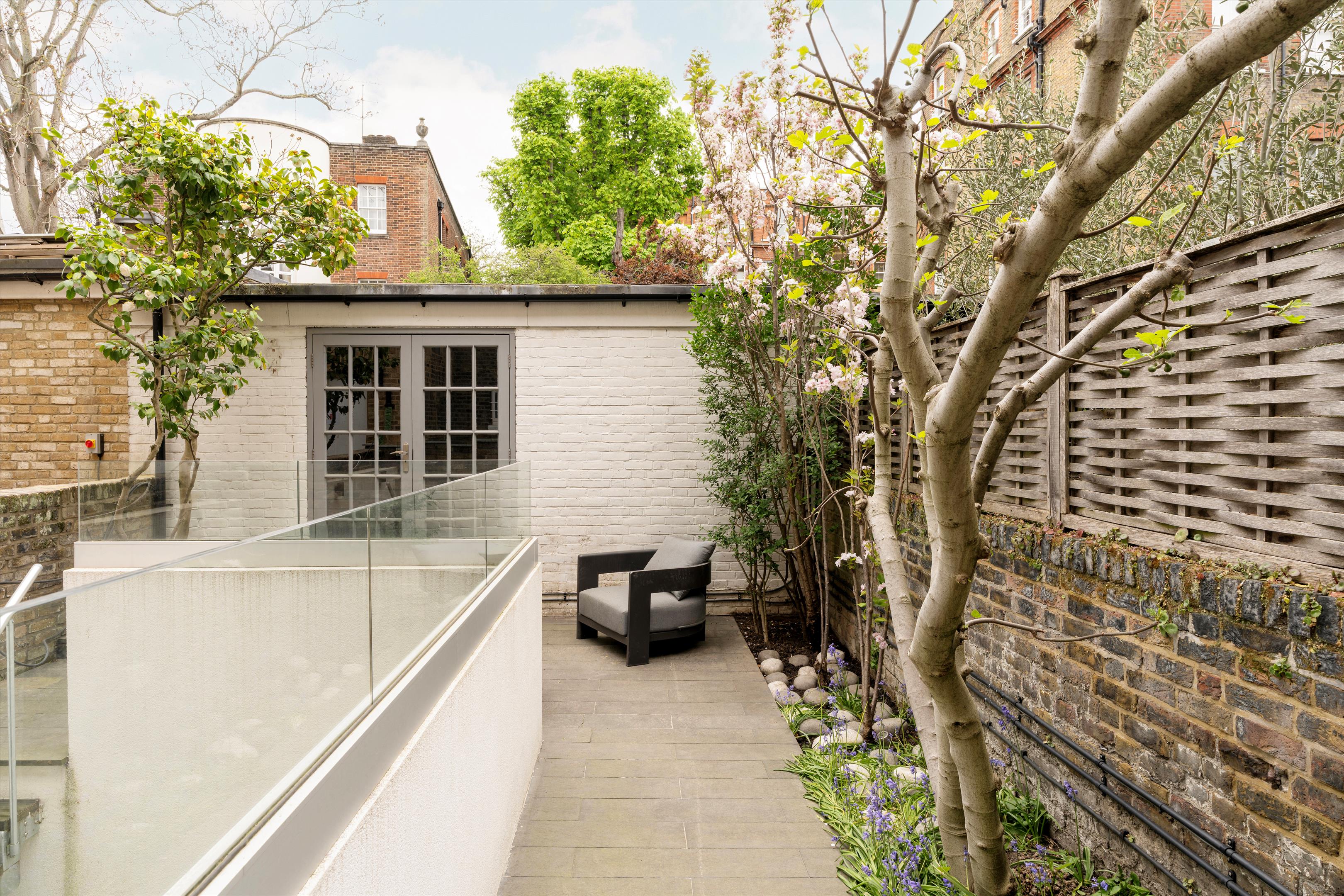 Drayton Gardens, London SW10