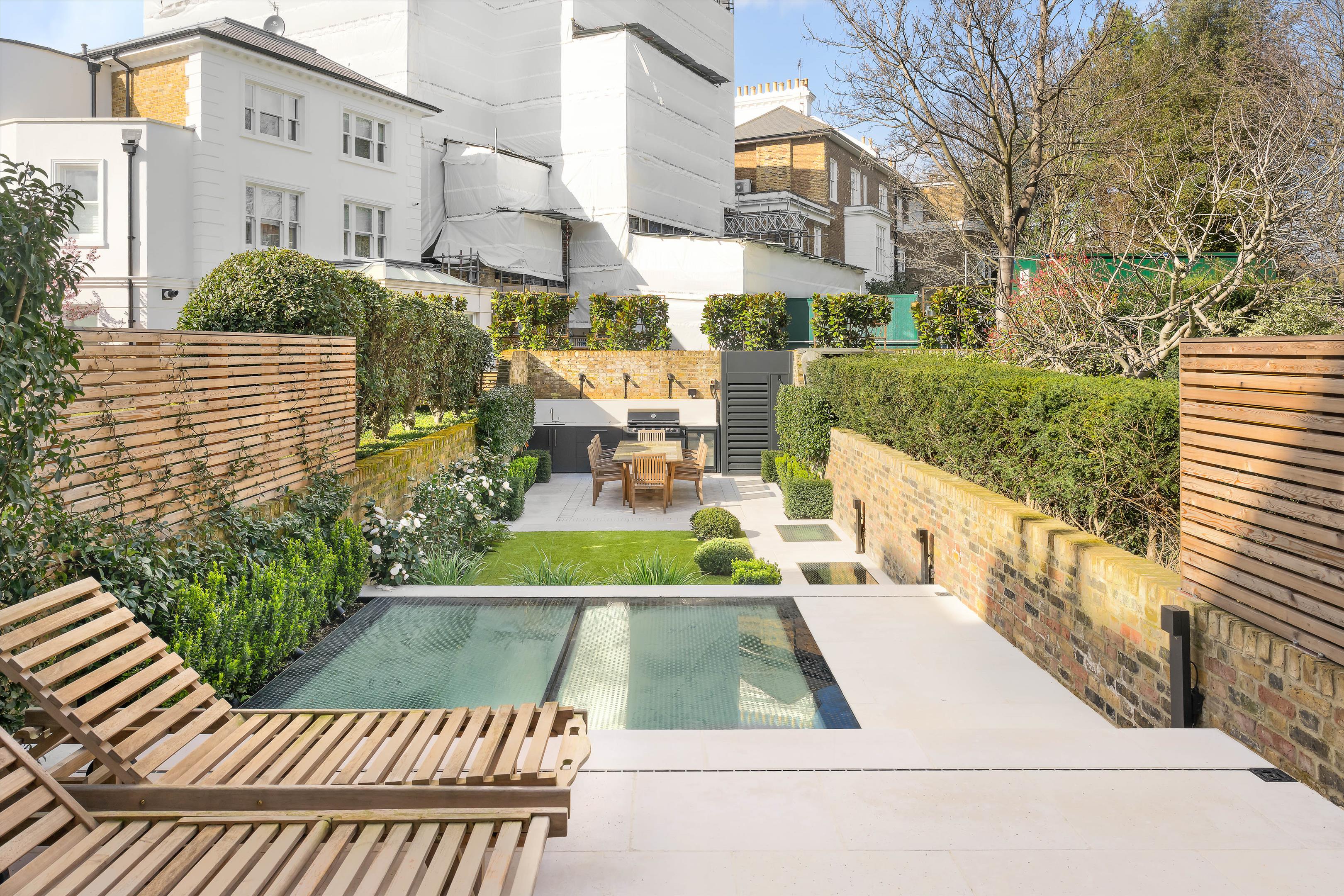 Priory Walk, Chelsea, SW10