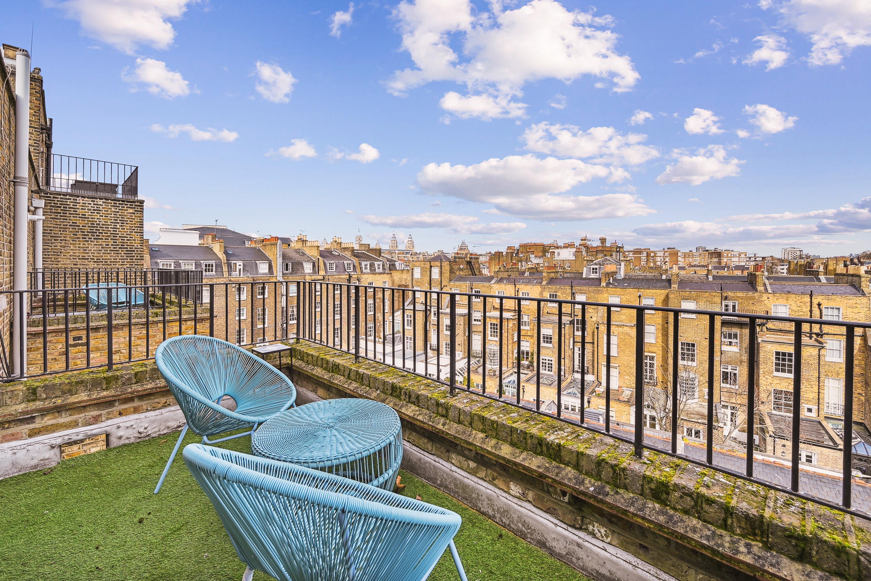 Onslow Gardens, South Kensington, London, SW7