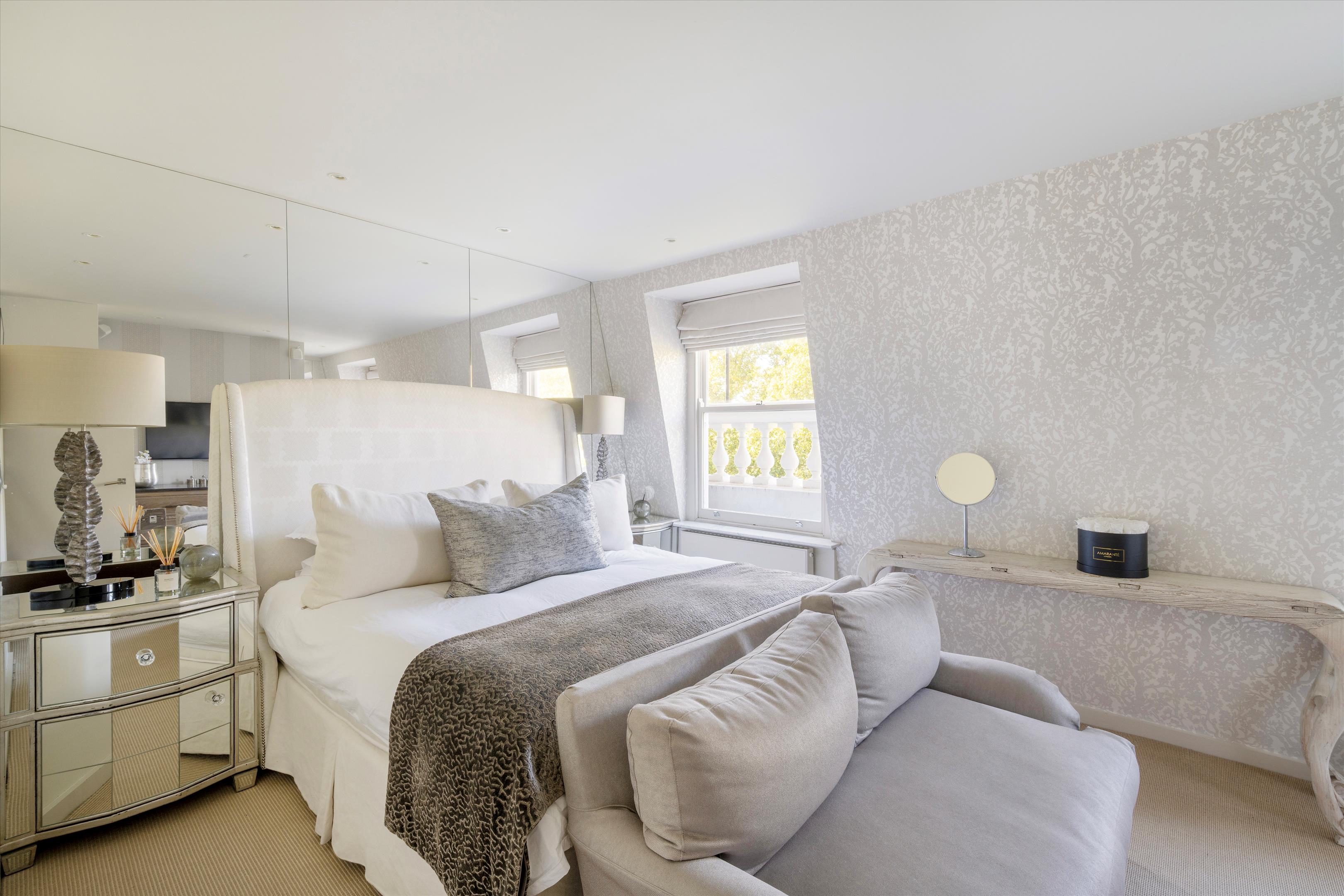 Onslow Gardens, South Kensington, SW7