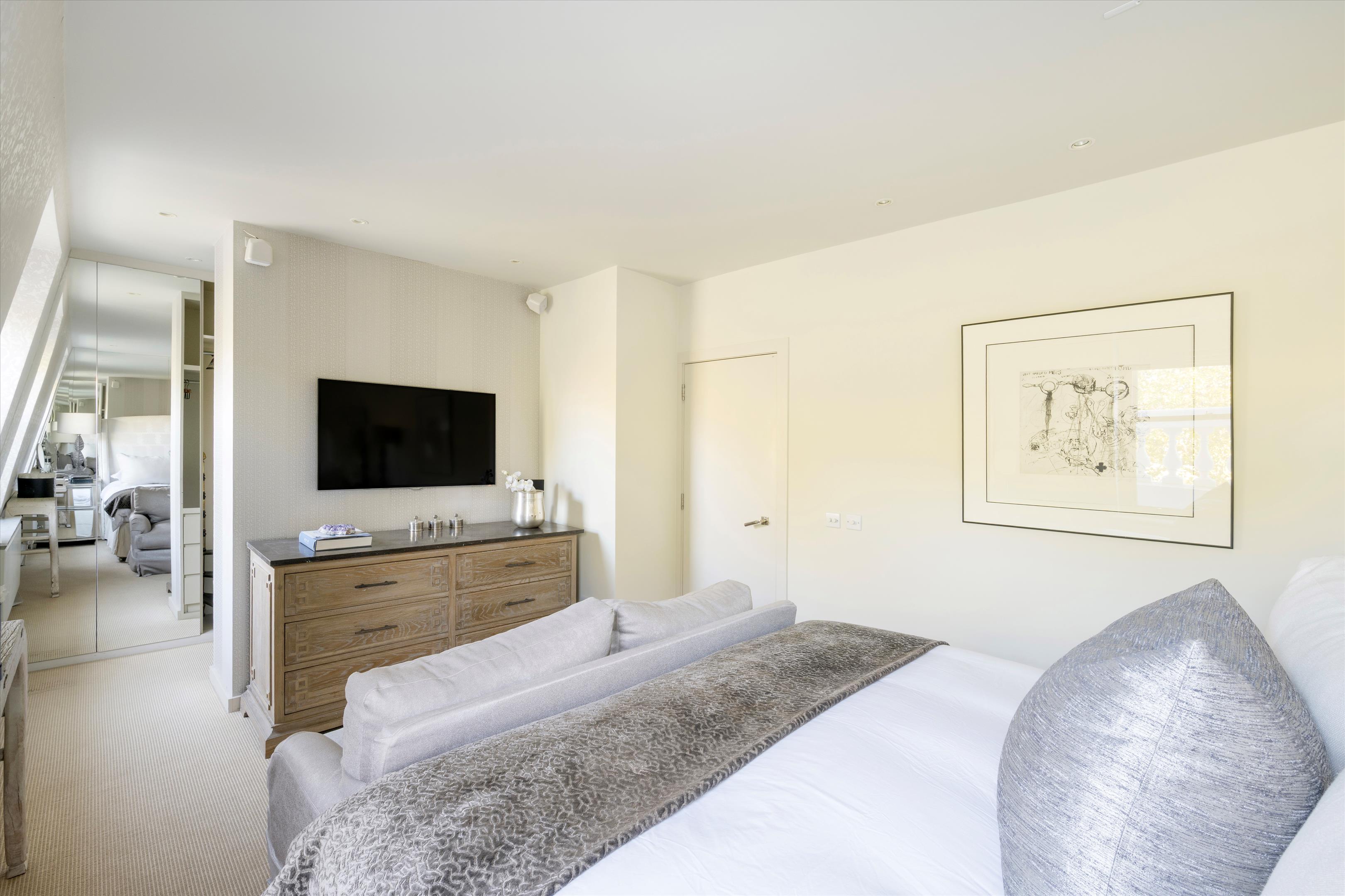 Onslow Gardens, South Kensington, SW7