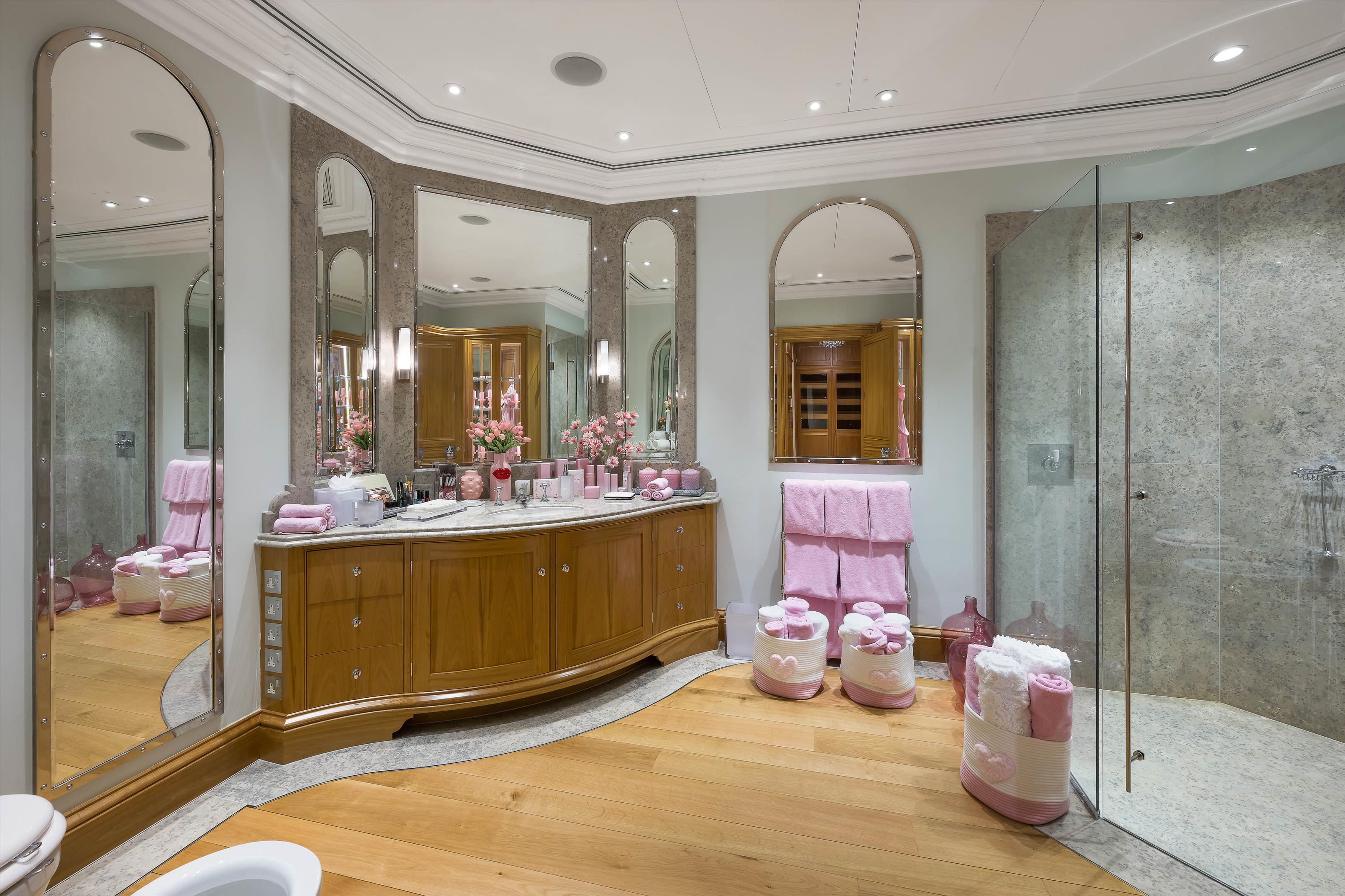 Manresa Road, Chelsea SW3