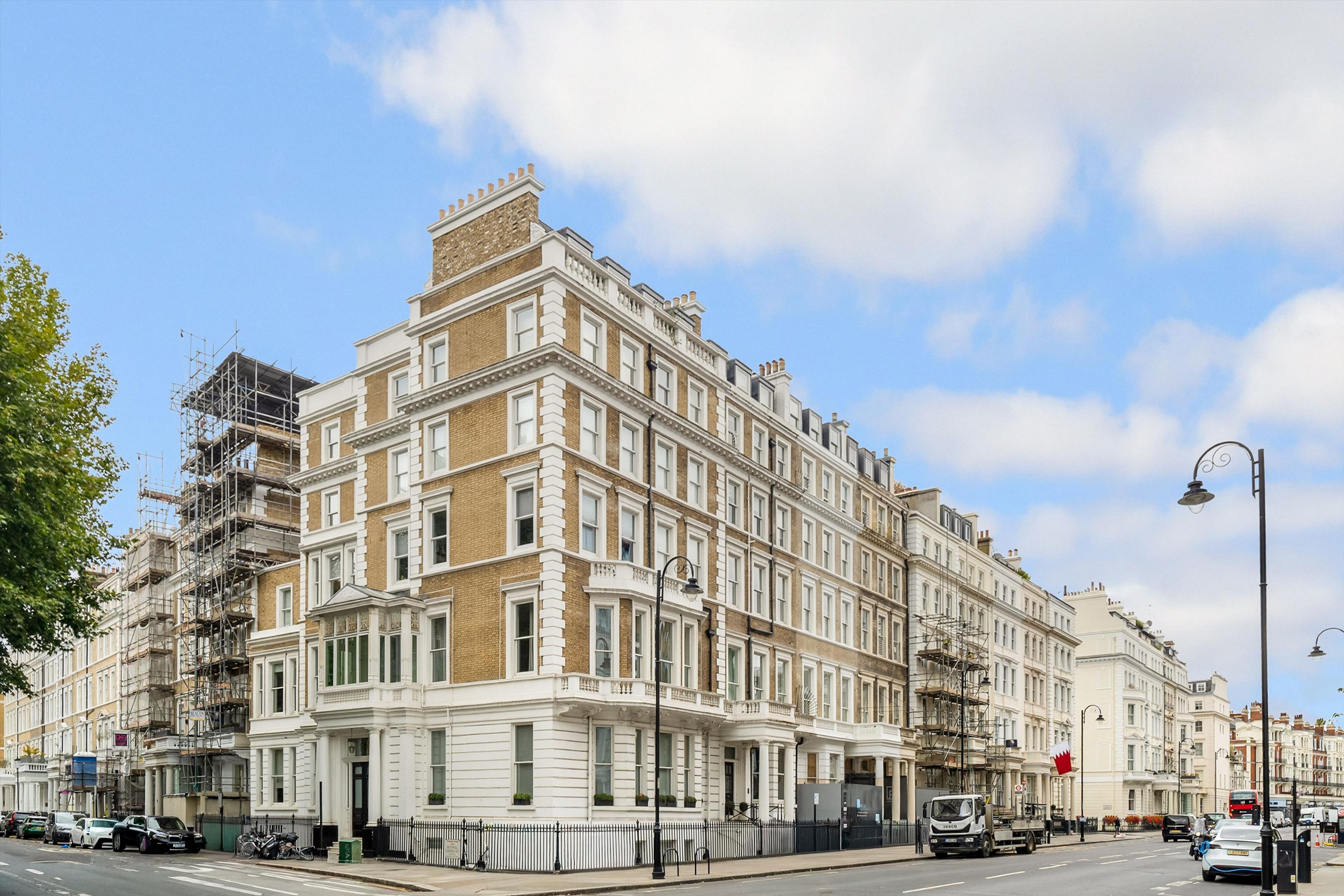 Gloucester Road, South Kensington, London, SW7