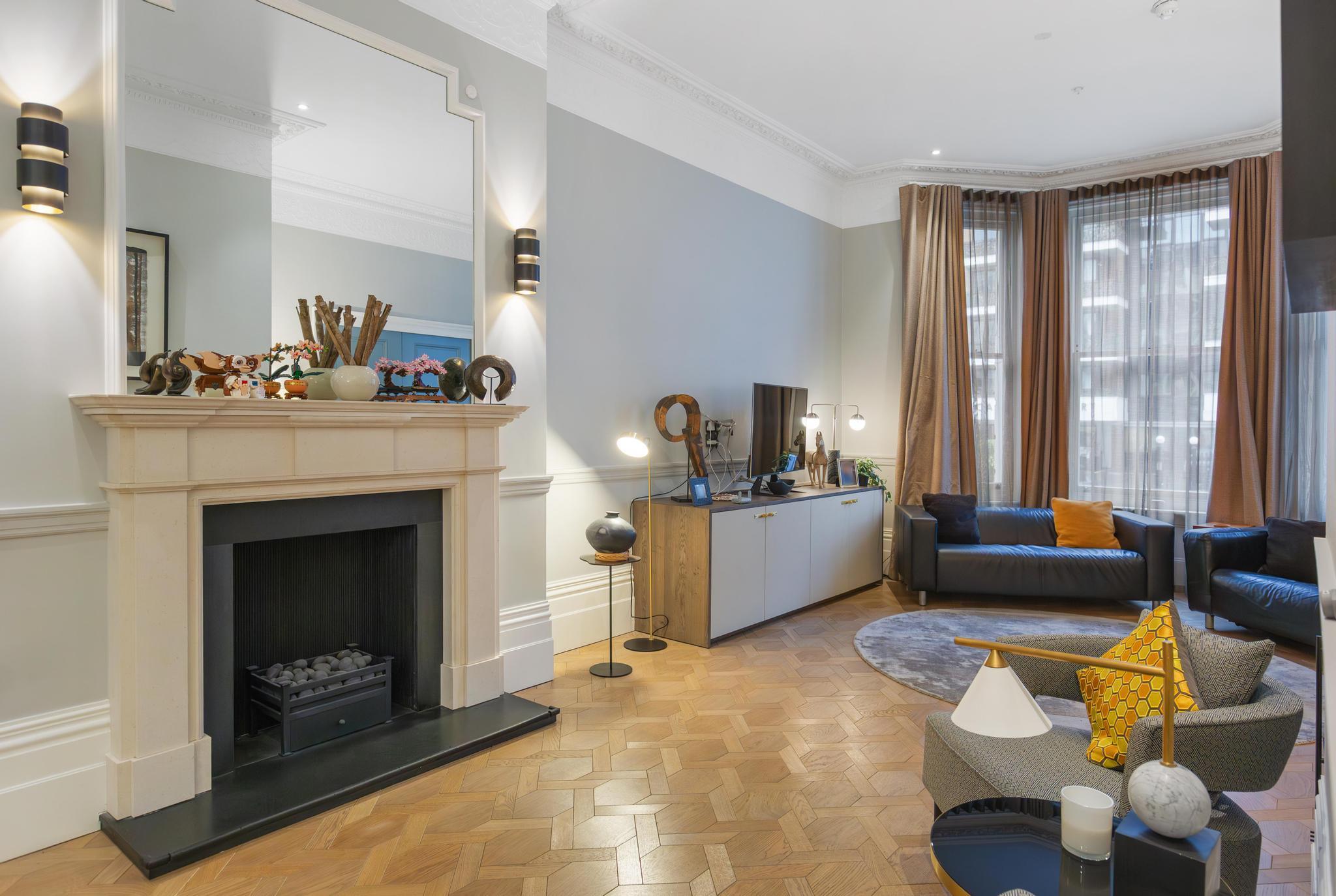 Gloucester Road, South Kensington, London, SW7