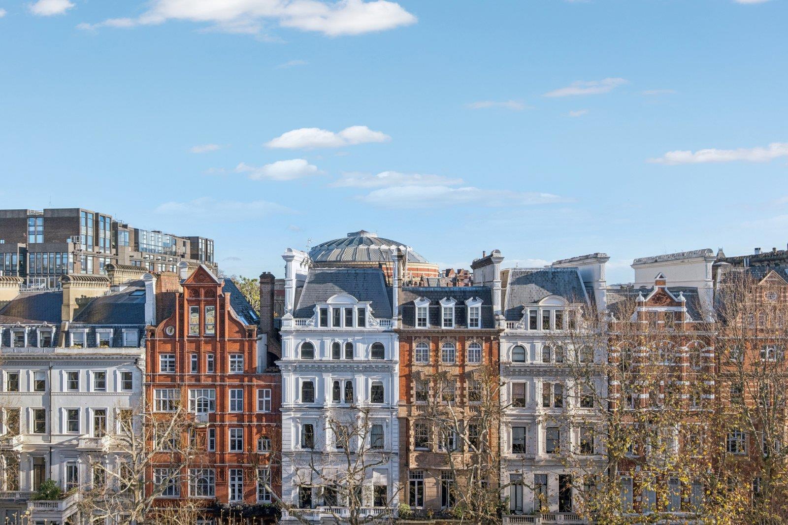 Queen's Gate, South Kensington, London SW7