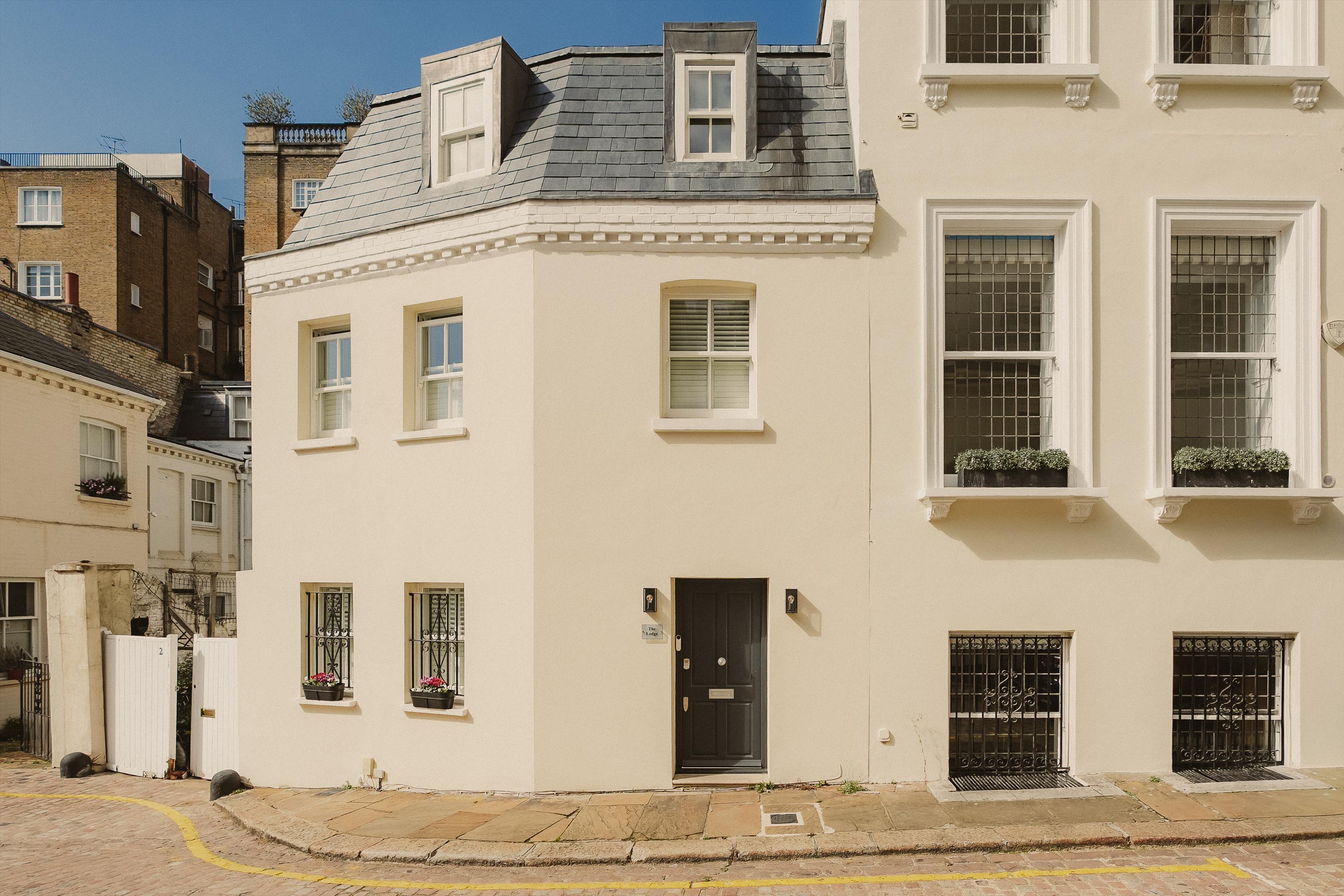 Queen's Gate Place Mews, London SW7