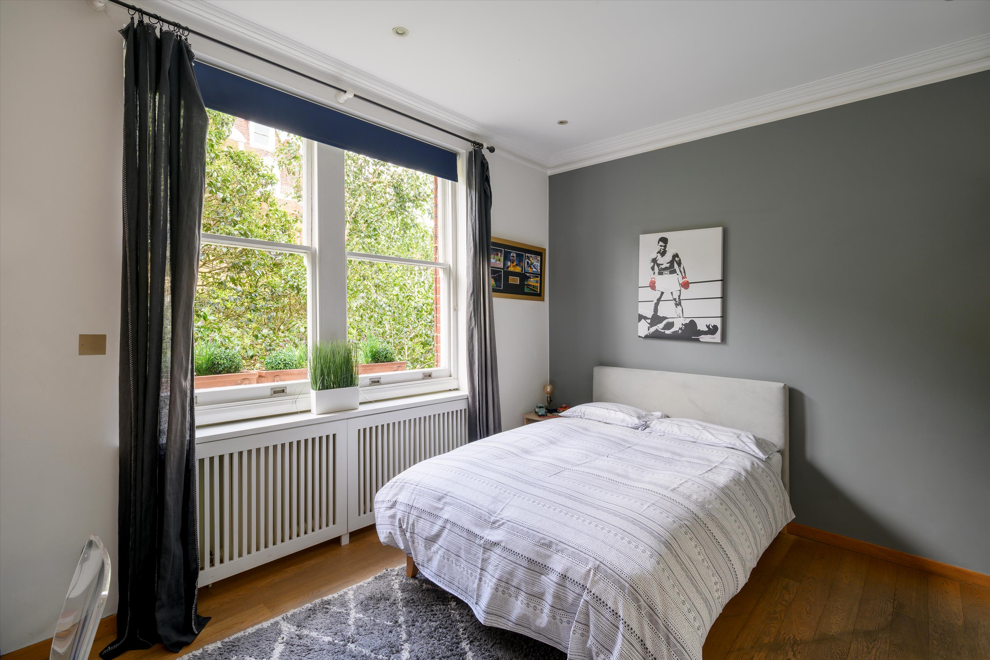 Rosary Gardens, London SW7