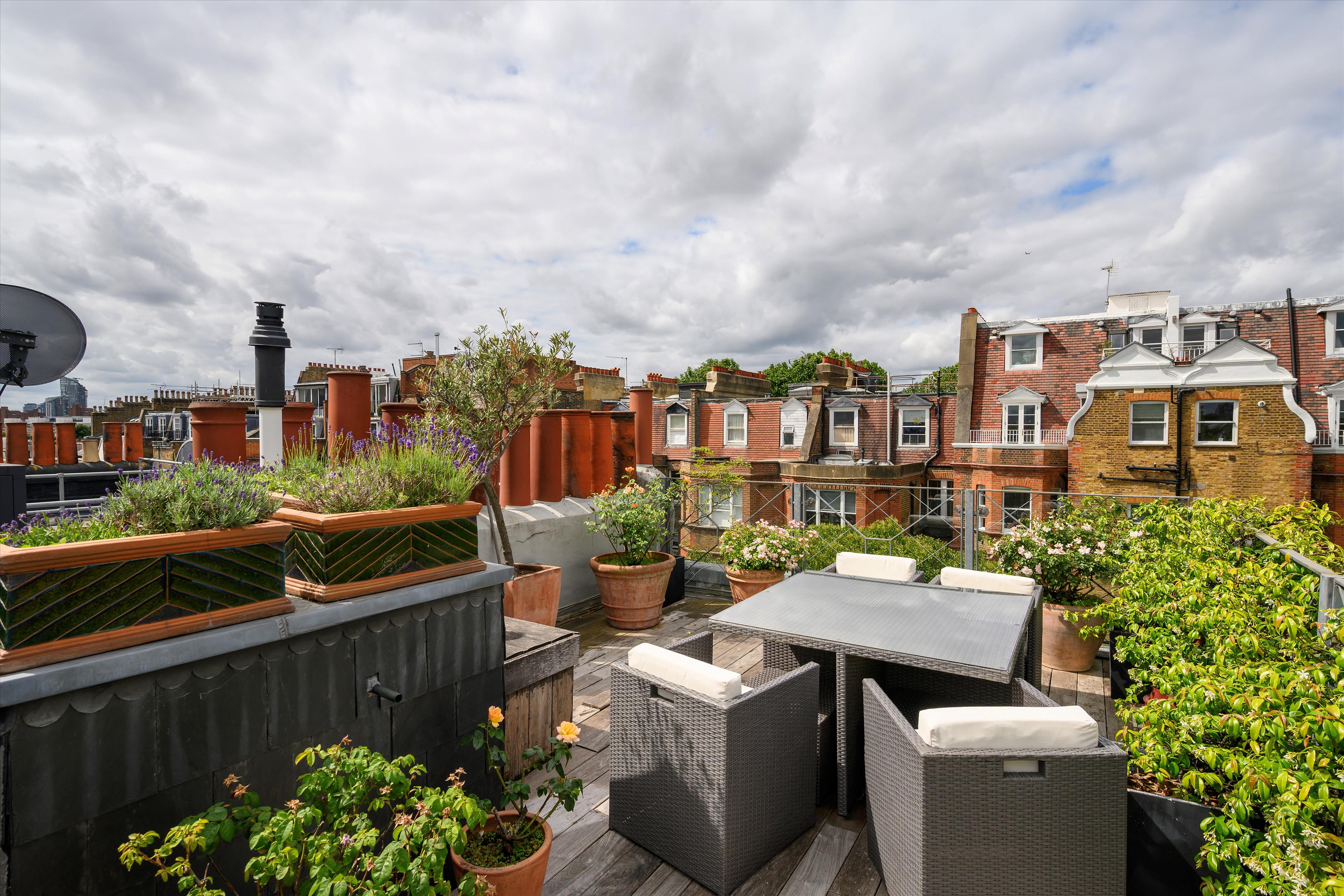 Rosary Gardens, London SW7