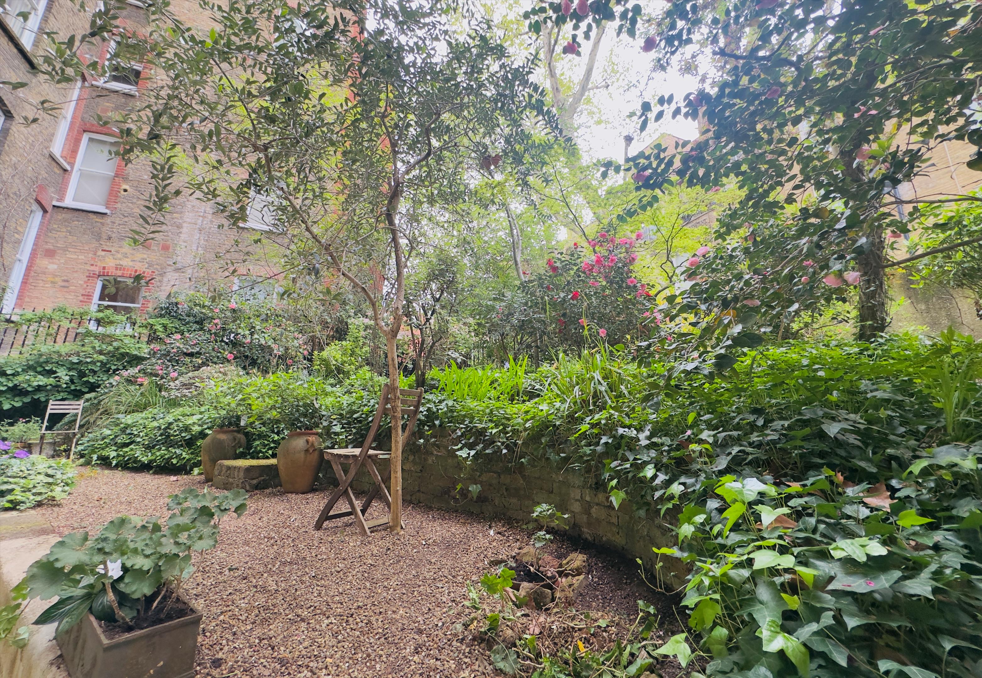 Barkston Gardens, London SW5