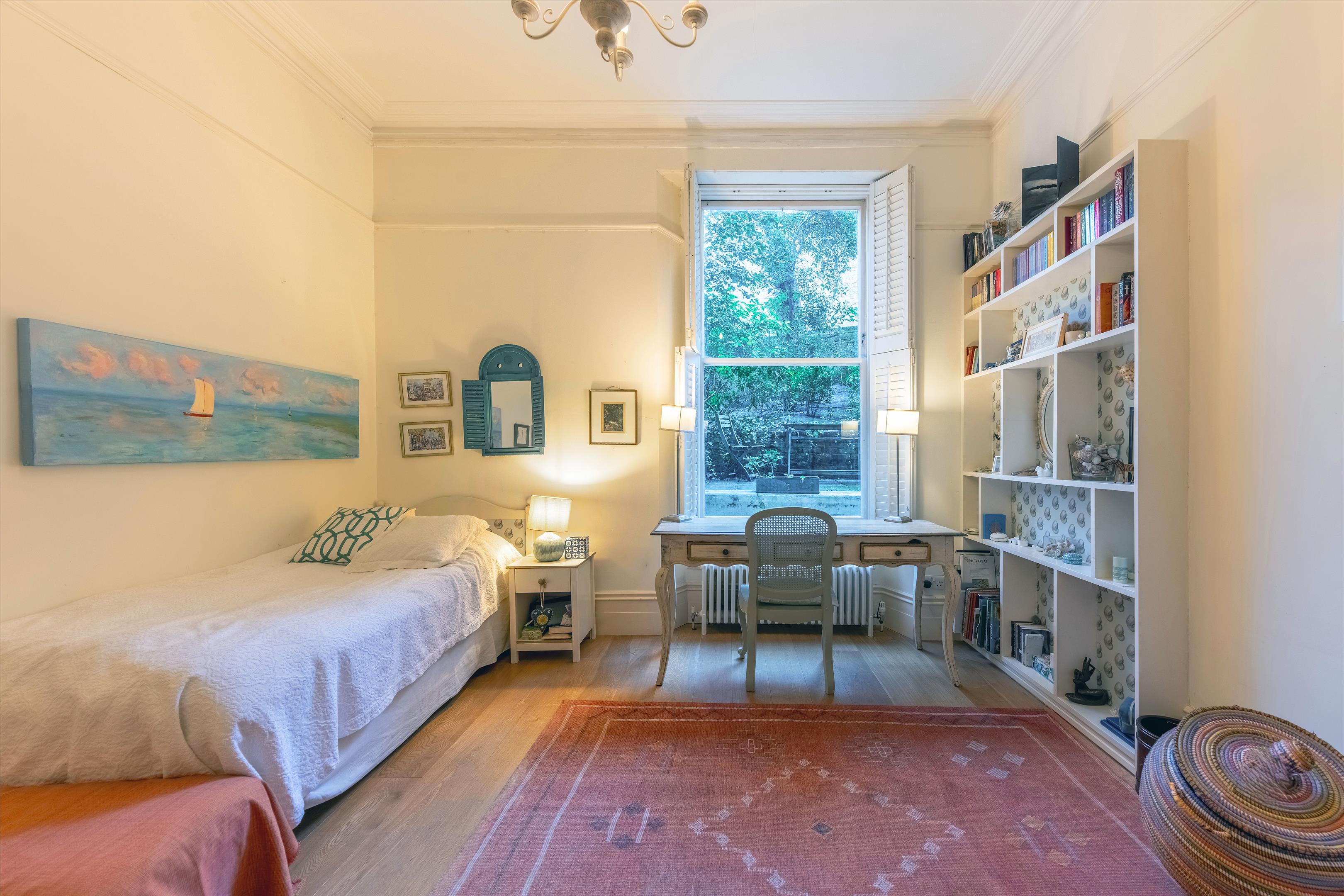 Barkston Gardens, London SW5