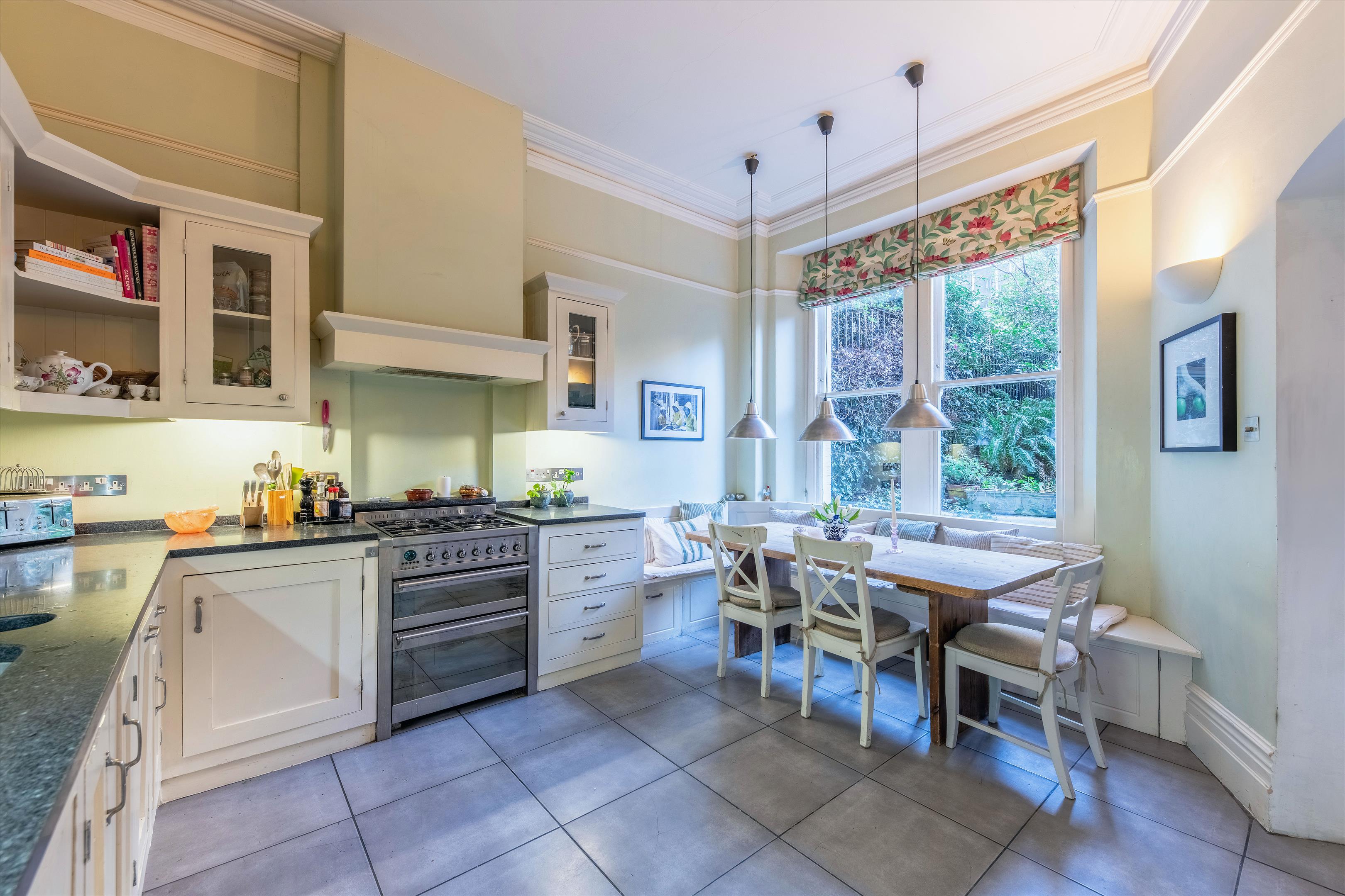 Barkston Gardens, London SW5