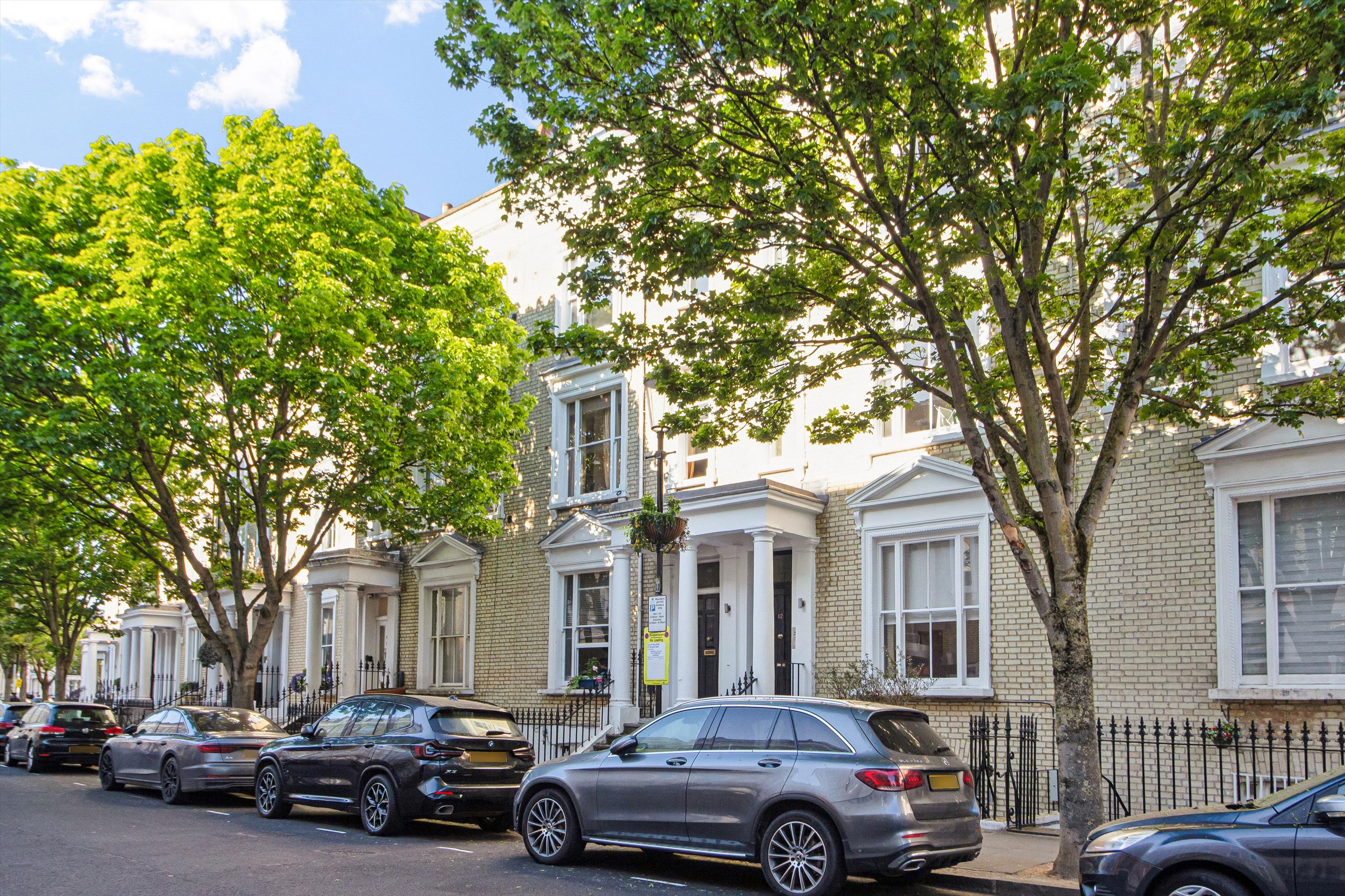 Eardley Crescent, London SW5